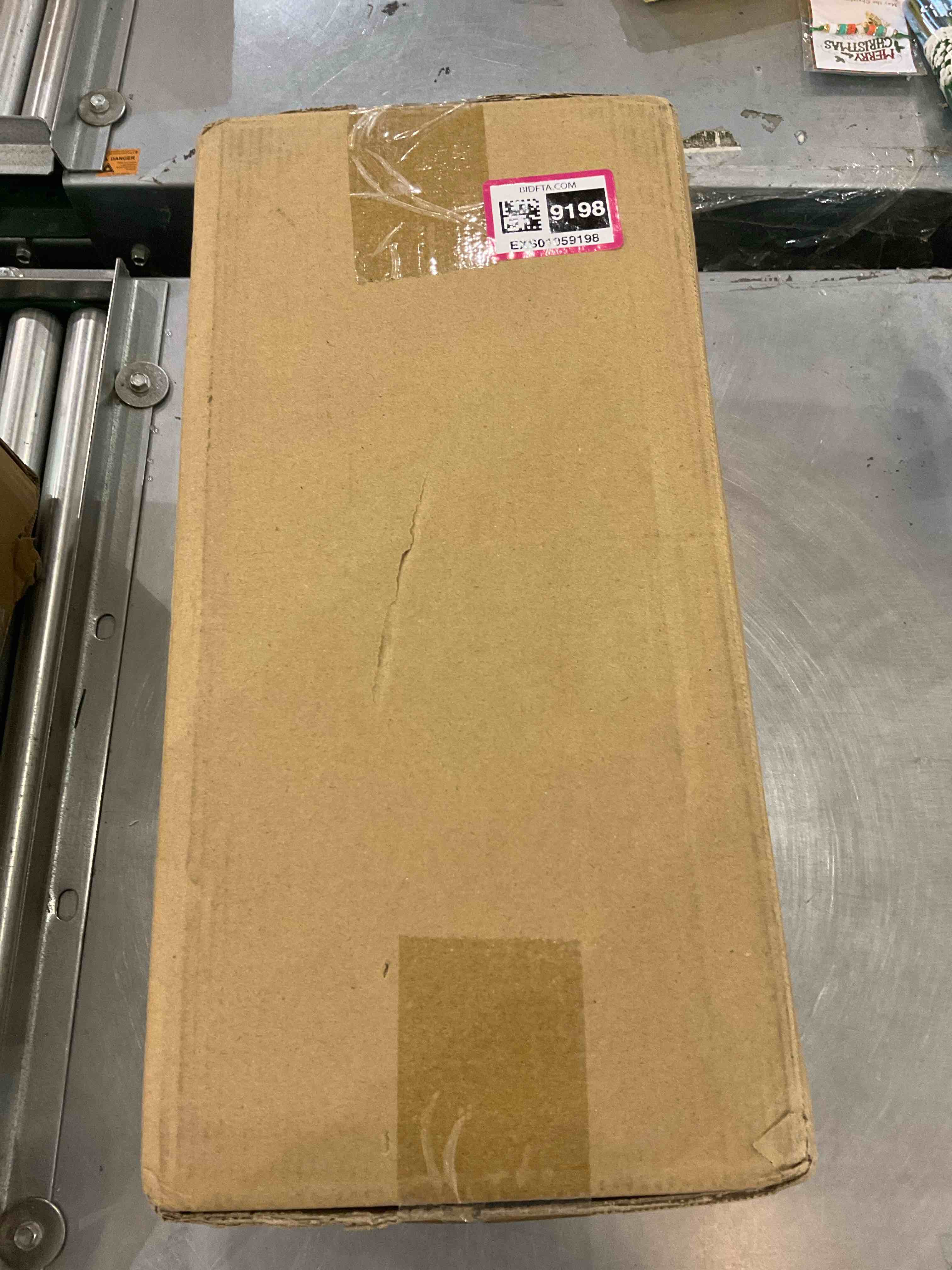 https://s3.amazonaws.com/lotting-images-prod/bidfta/EXS01059198_1704921674388.jpeg