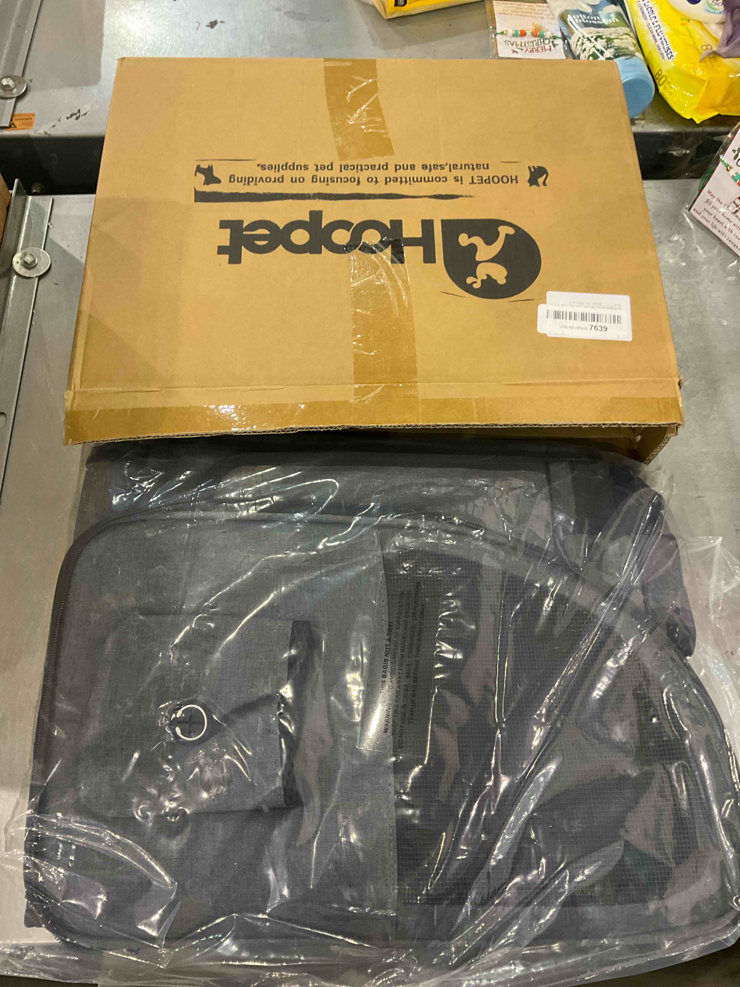 https://s3.amazonaws.com/lotting-images-prod/bidfta/EXS01059200_1704975009458.jpeg