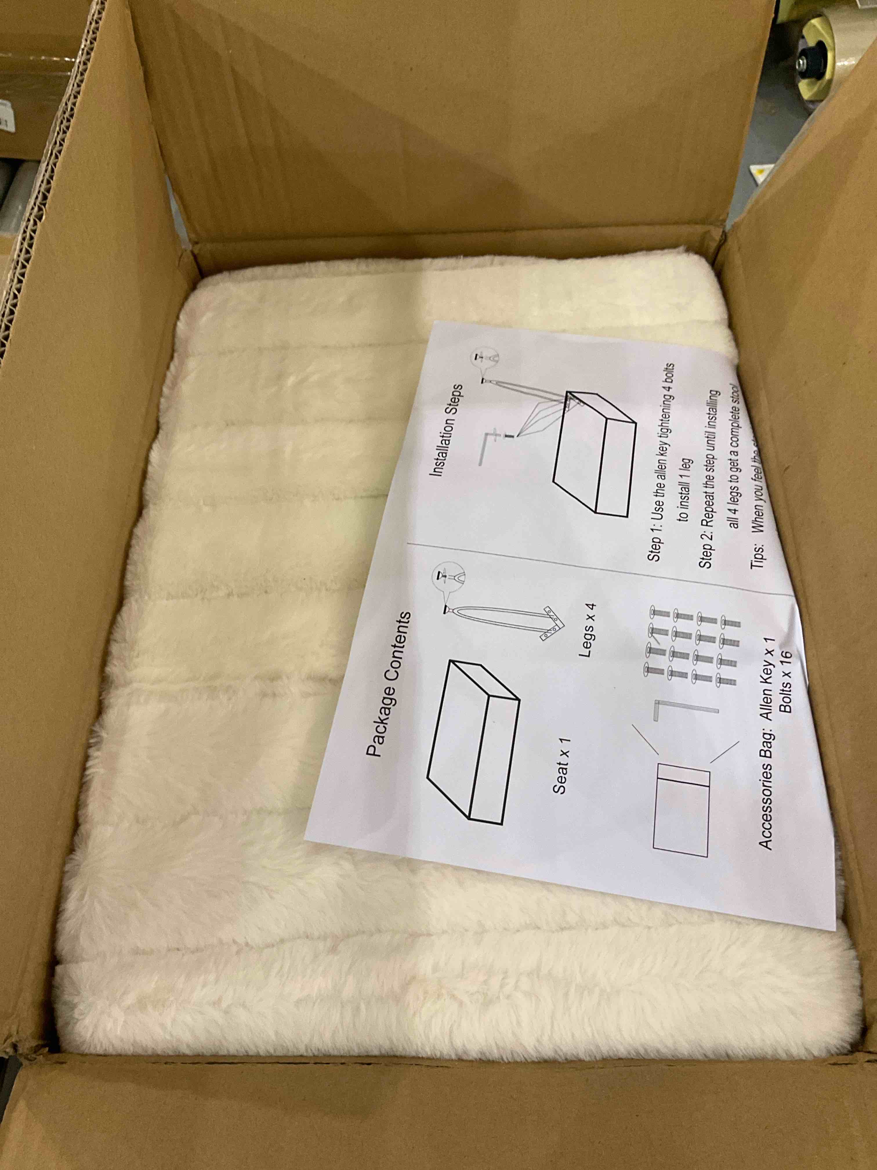 https://s3.amazonaws.com/lotting-images-prod/bidfta/EXS01059349_1705001273068.jpeg