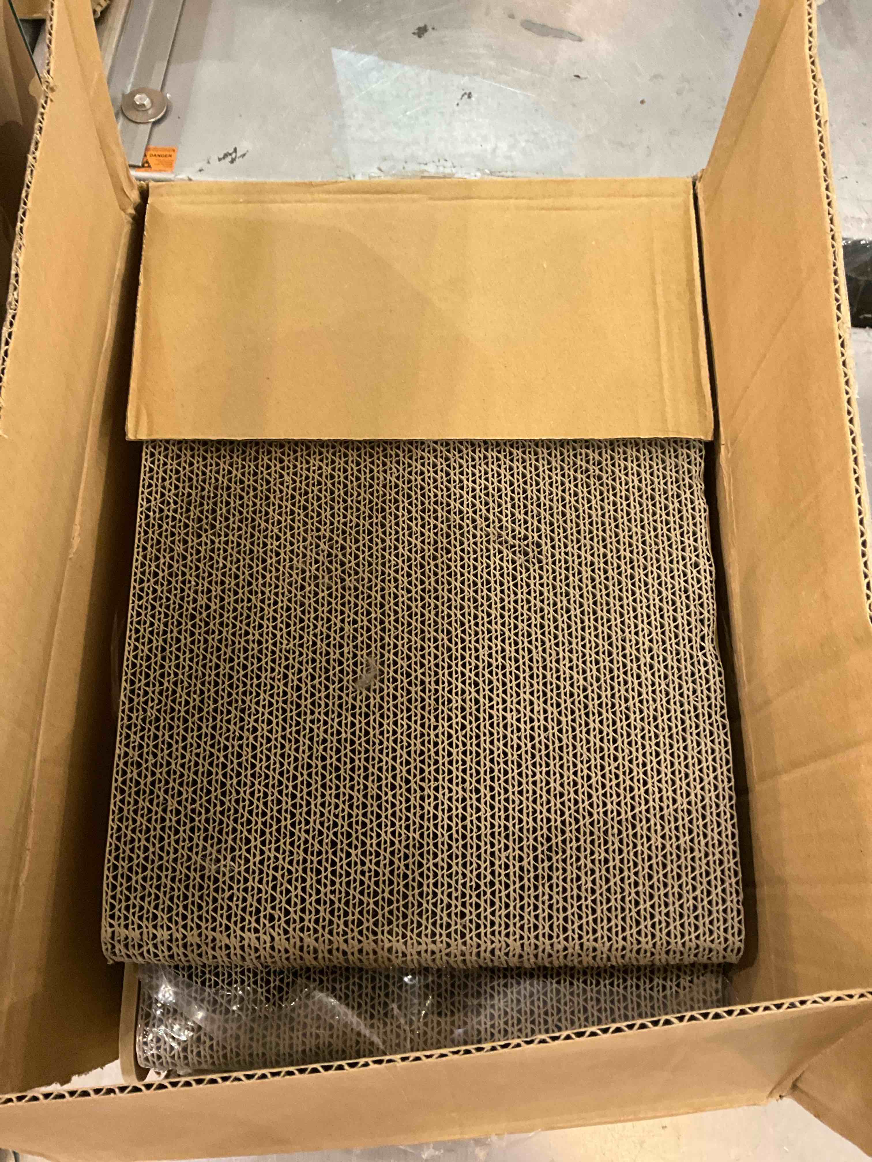 https://s3.amazonaws.com/lotting-images-prod/bidfta/EXS01059362_1705002830428.jpeg