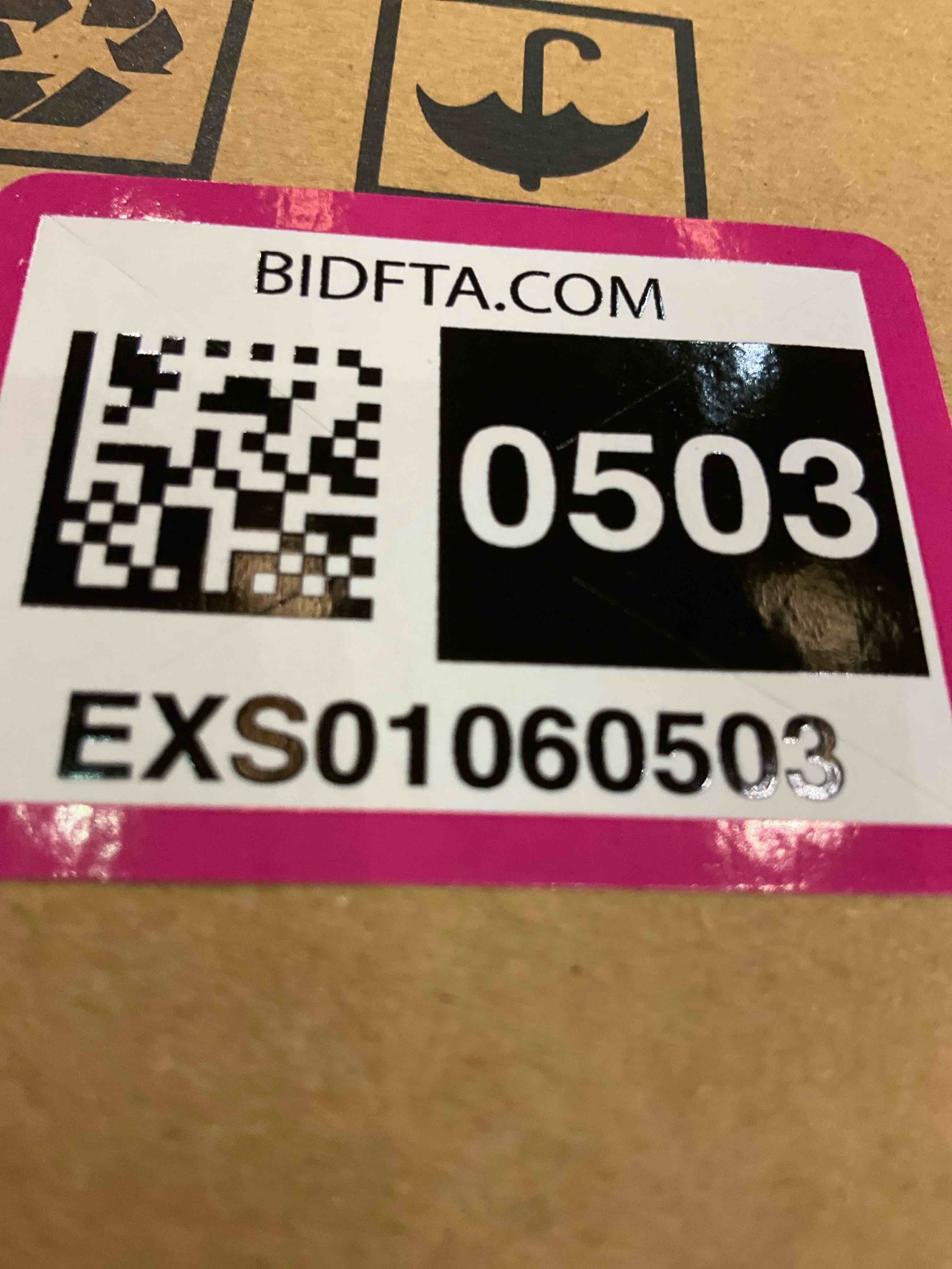 https://s3.amazonaws.com/lotting-images-prod/bidfta/EXS01060503_1706722964395.jpeg