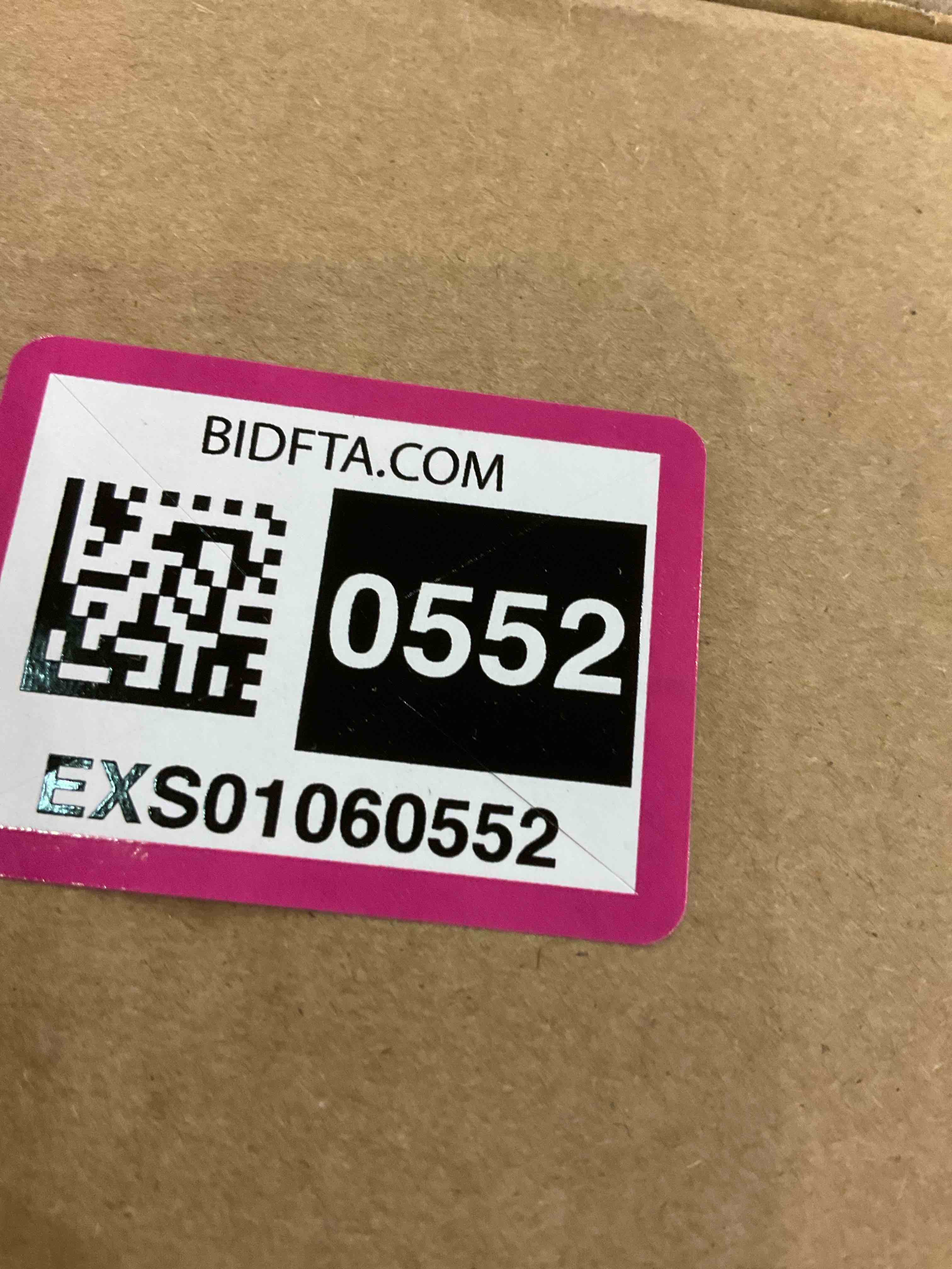 https://s3.amazonaws.com/lotting-images-prod/bidfta/EXS01060552_1706790879037.jpeg