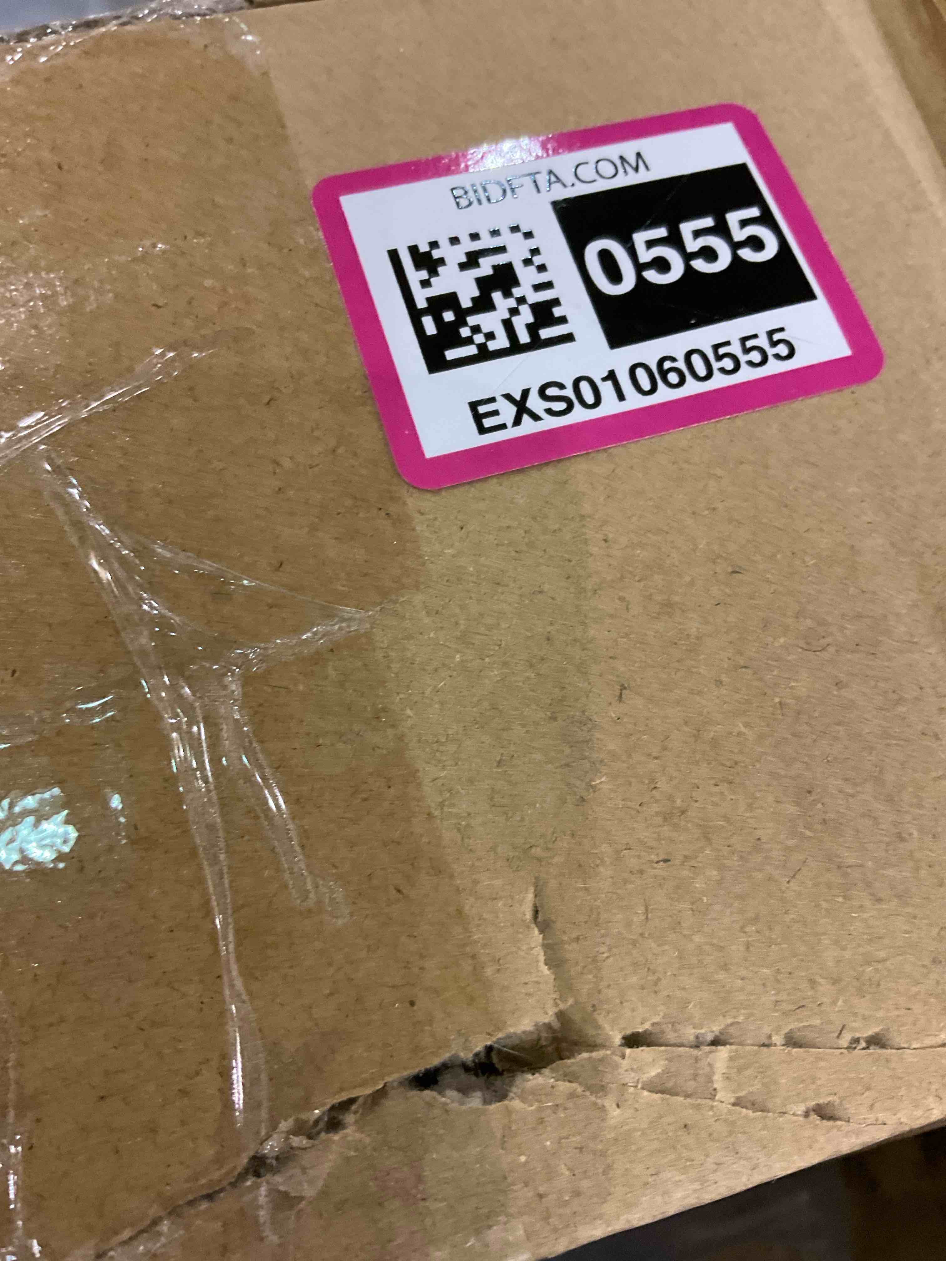 https://s3.amazonaws.com/lotting-images-prod/bidfta/EXS01060555_1706791389457.jpeg