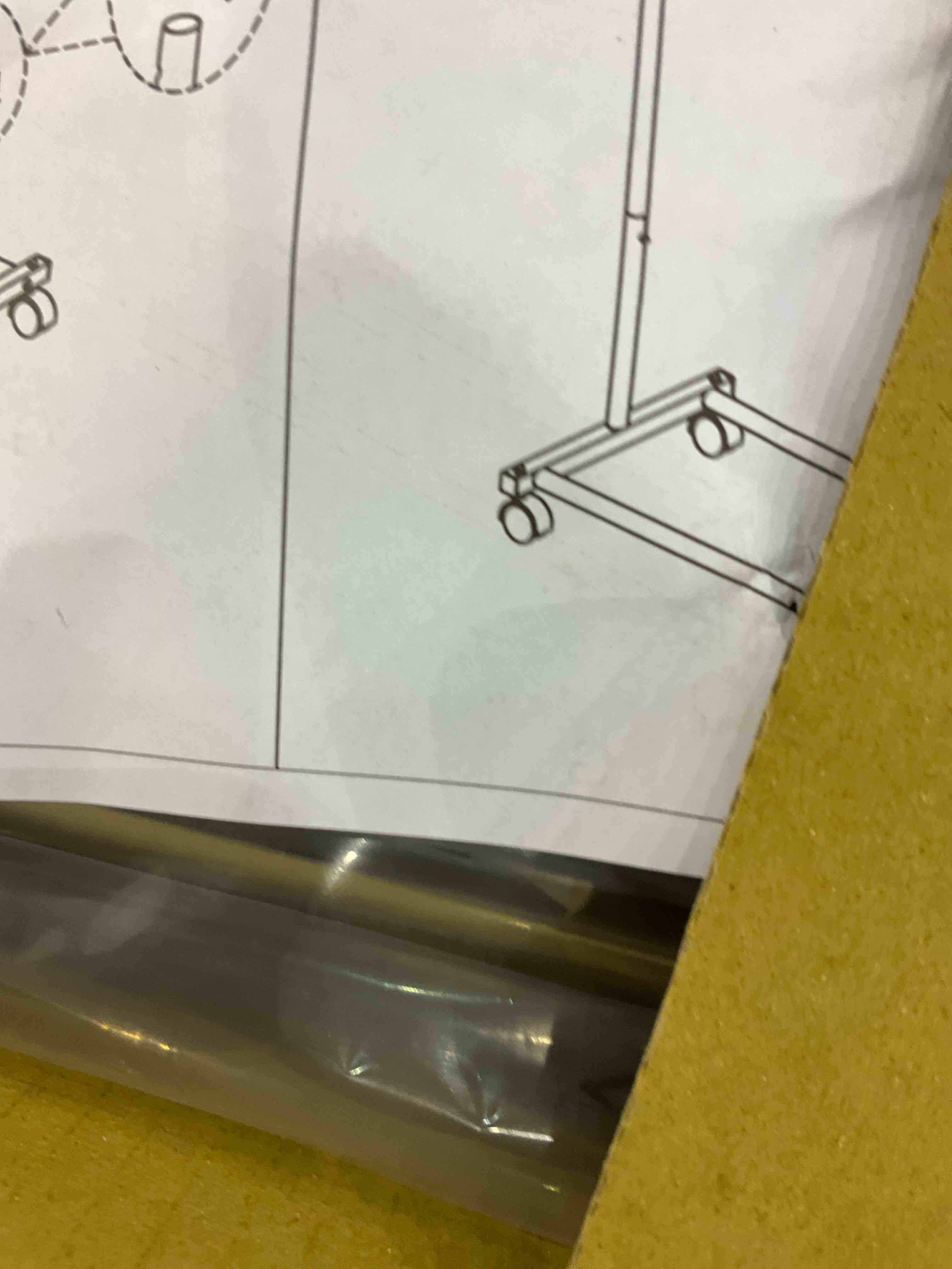 https://s3.amazonaws.com/lotting-images-prod/bidfta/EXS01060571_1706793355387.jpeg