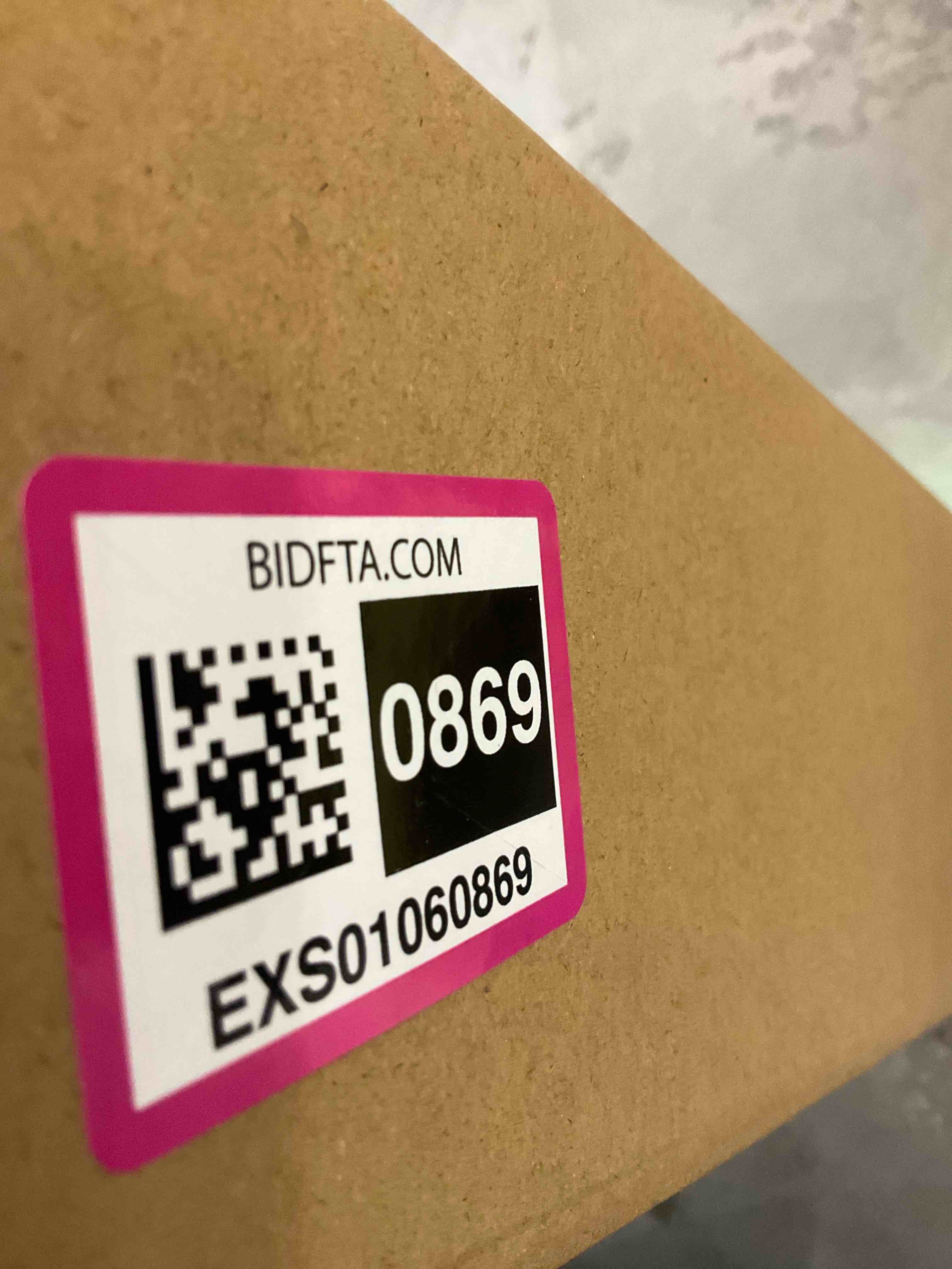 https://s3.amazonaws.com/lotting-images-prod/bidfta/EXS01060869_1707146329263.jpeg