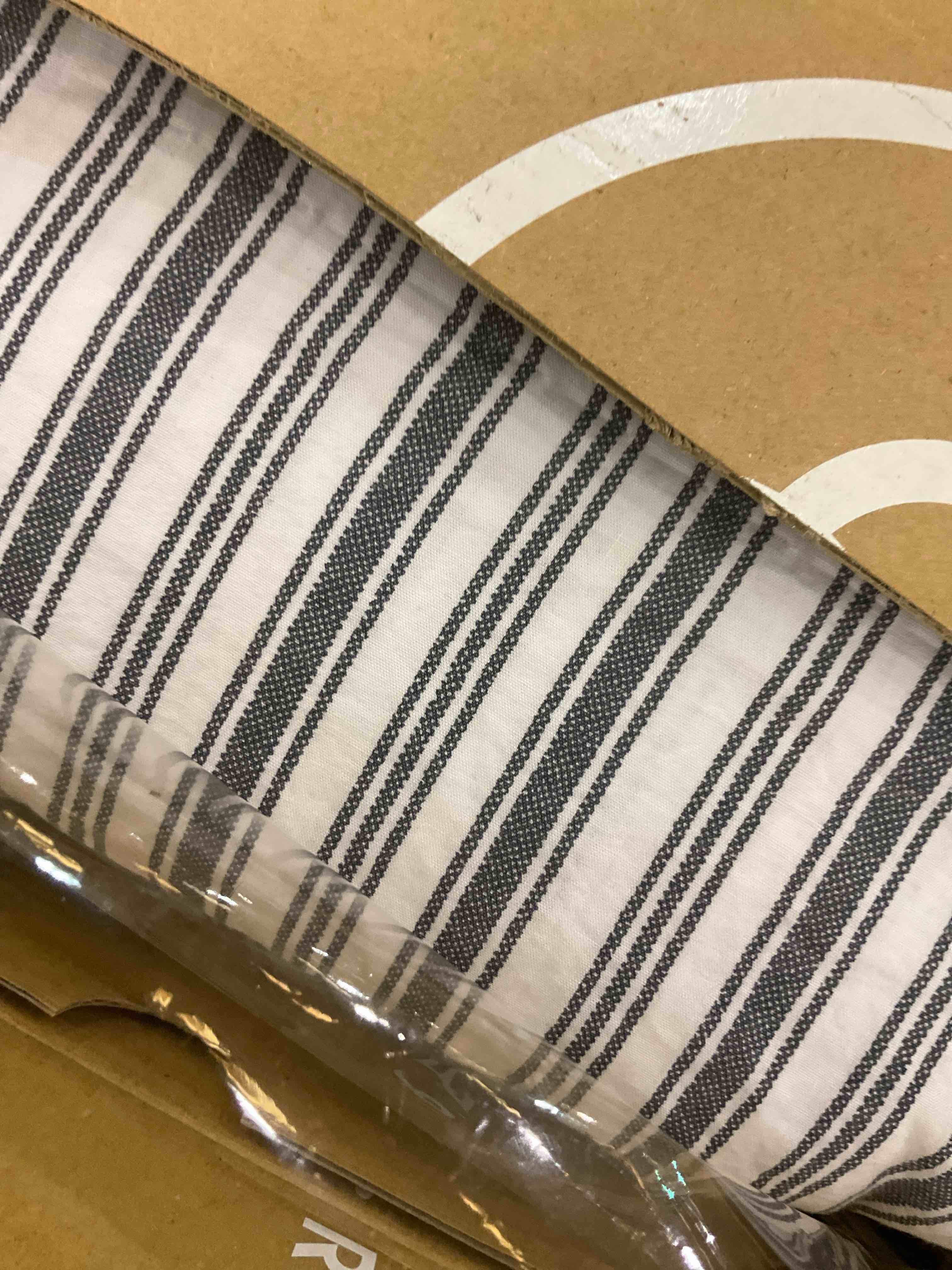 https://s3.amazonaws.com/lotting-images-prod/bidfta/EXS01060884_1707148652093.jpeg