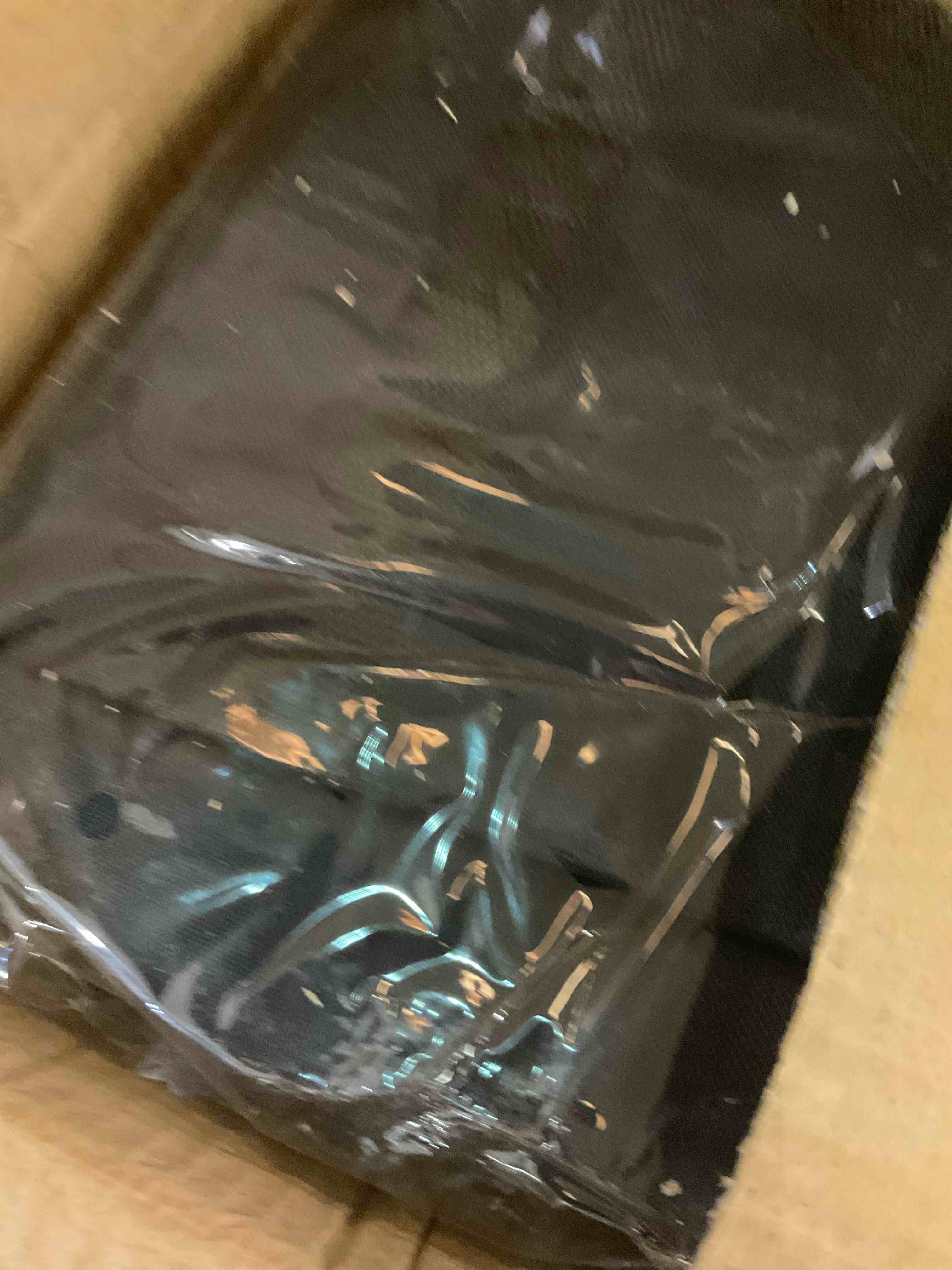 https://s3.amazonaws.com/lotting-images-prod/bidfta/EXS01060933_1707231194267.jpeg