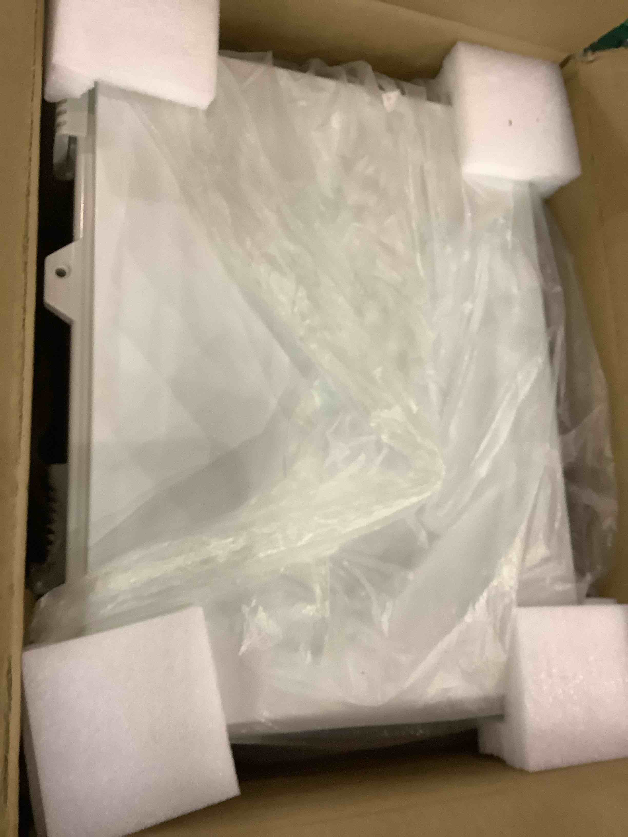 https://s3.amazonaws.com/lotting-images-prod/bidfta/EXS01065010_1706194083991.jpeg