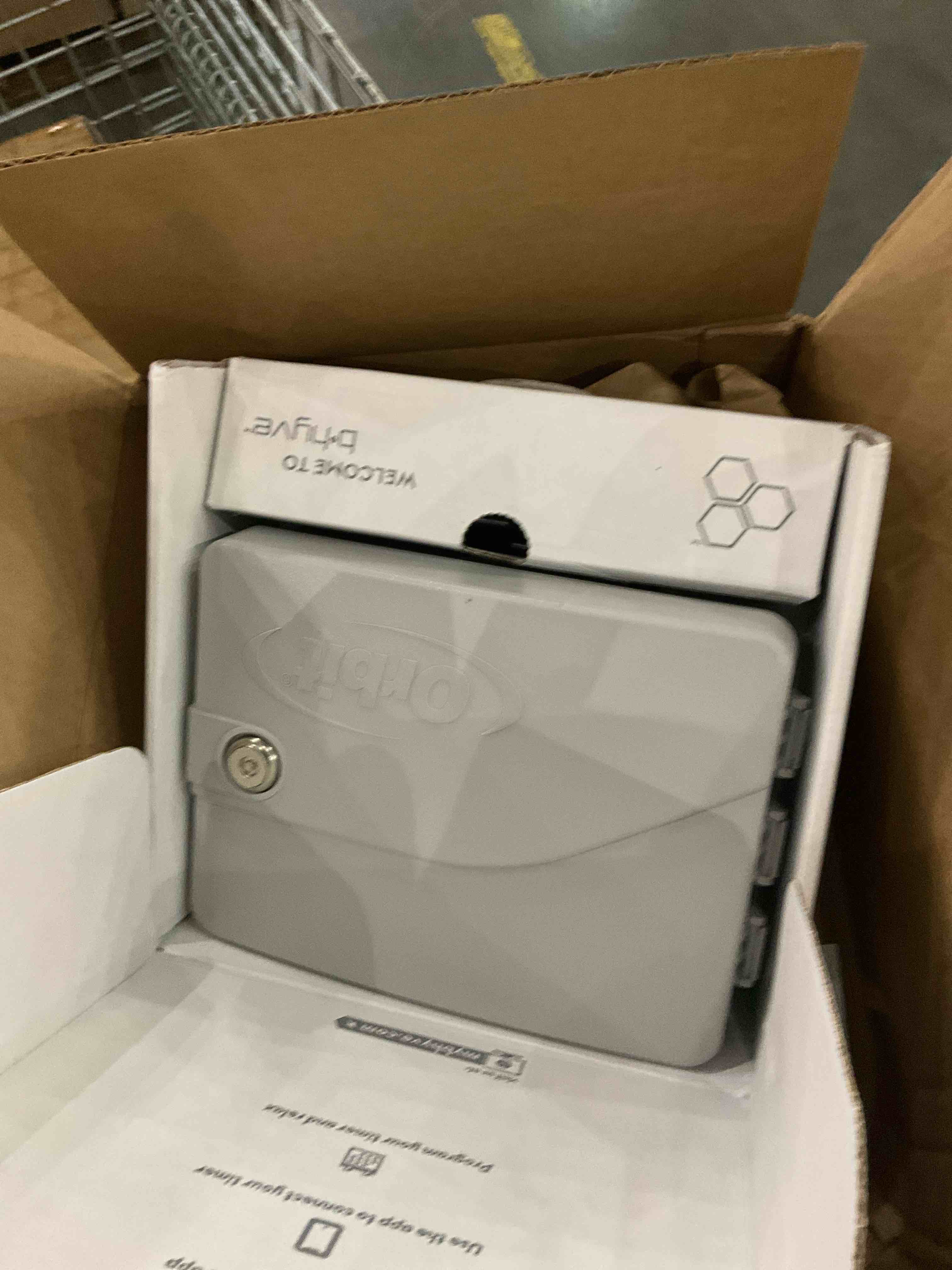 https://s3.amazonaws.com/lotting-images-prod/bidfta/EXS01071032_1726144410158.jpeg