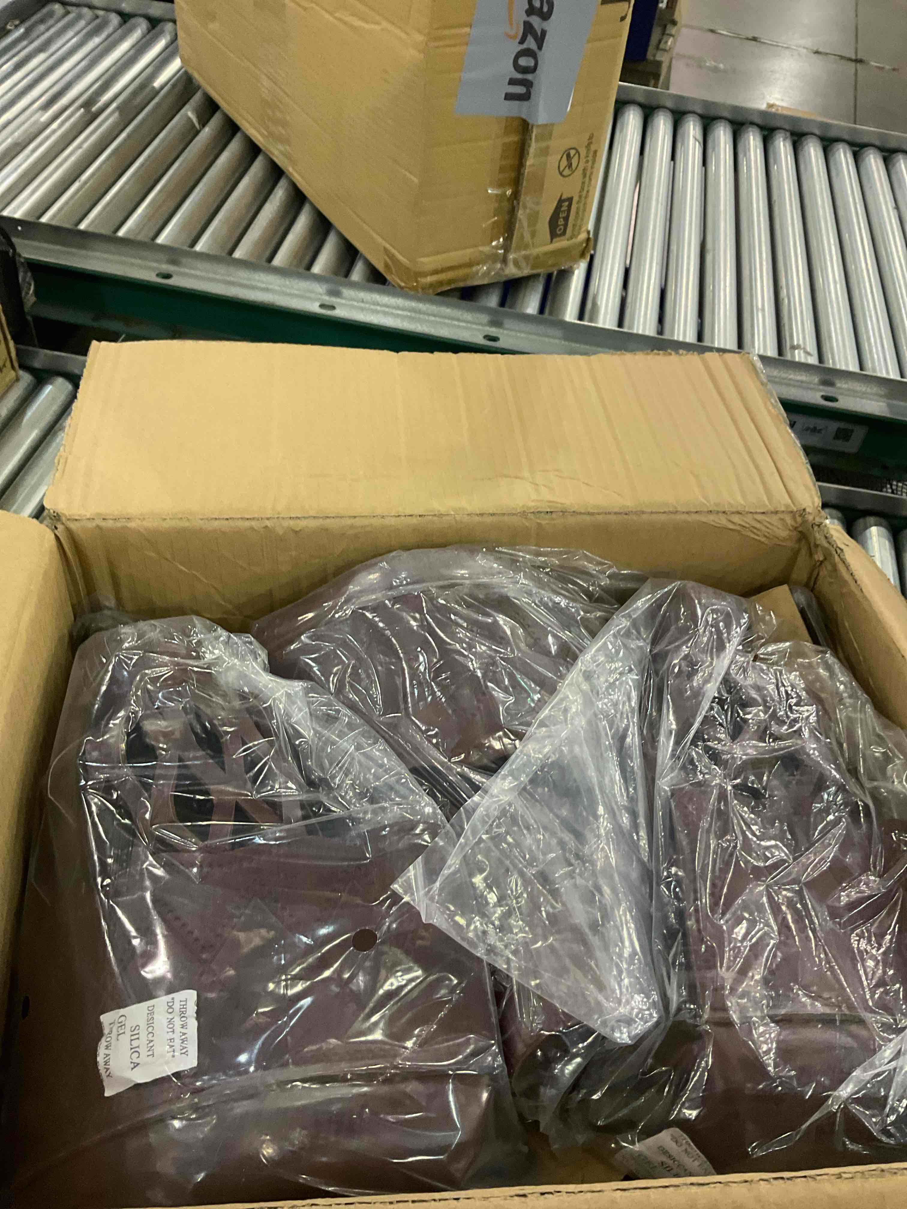 https://s3.amazonaws.com/lotting-images-prod/bidfta/EXS01071573_1726057419577.jpeg