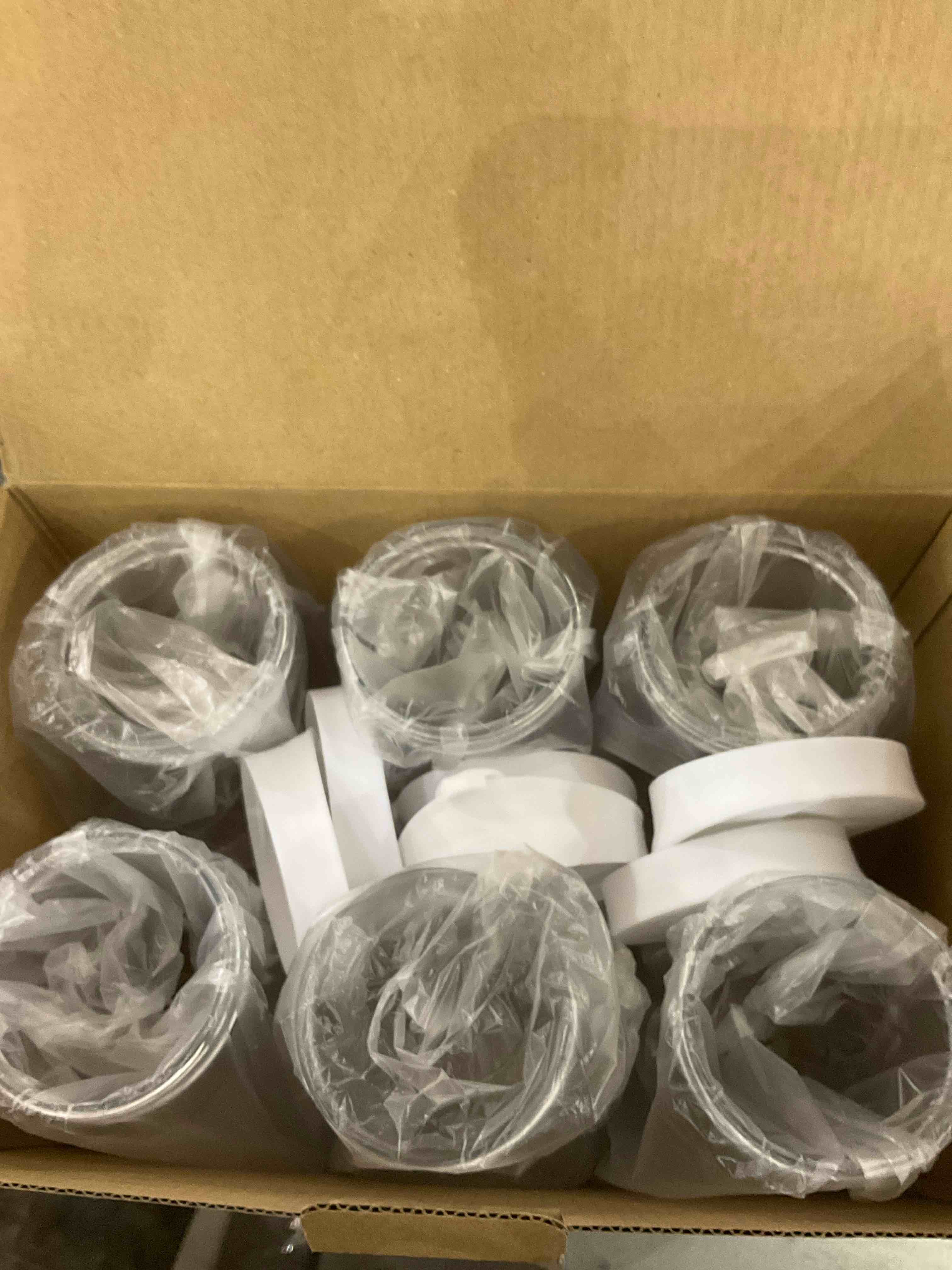 https://s3.amazonaws.com/lotting-images-prod/bidfta/EXS01078100_1706715614729.jpeg