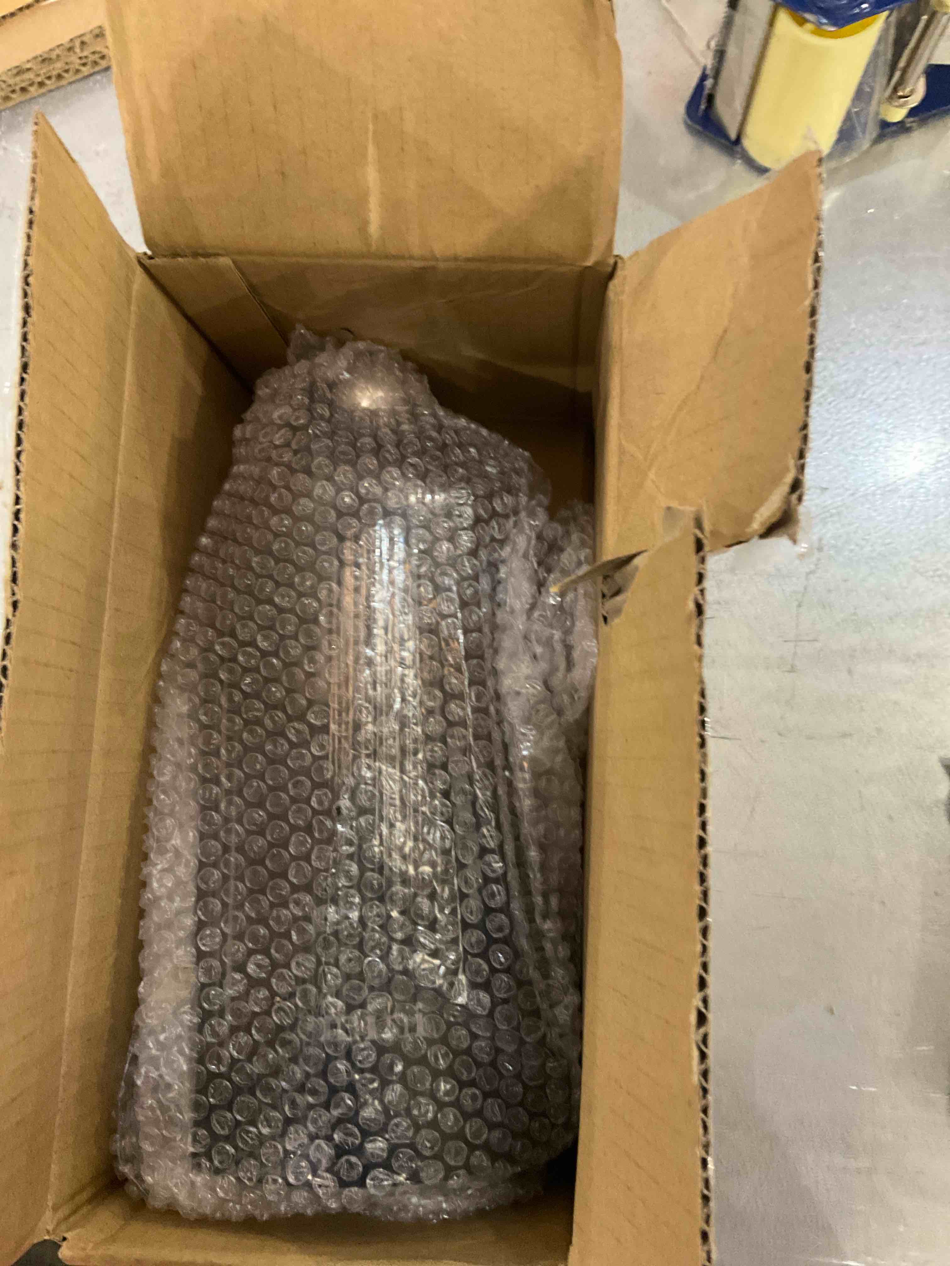 https://s3.amazonaws.com/lotting-images-prod/bidfta/EXS01078186_1706726357846.jpeg