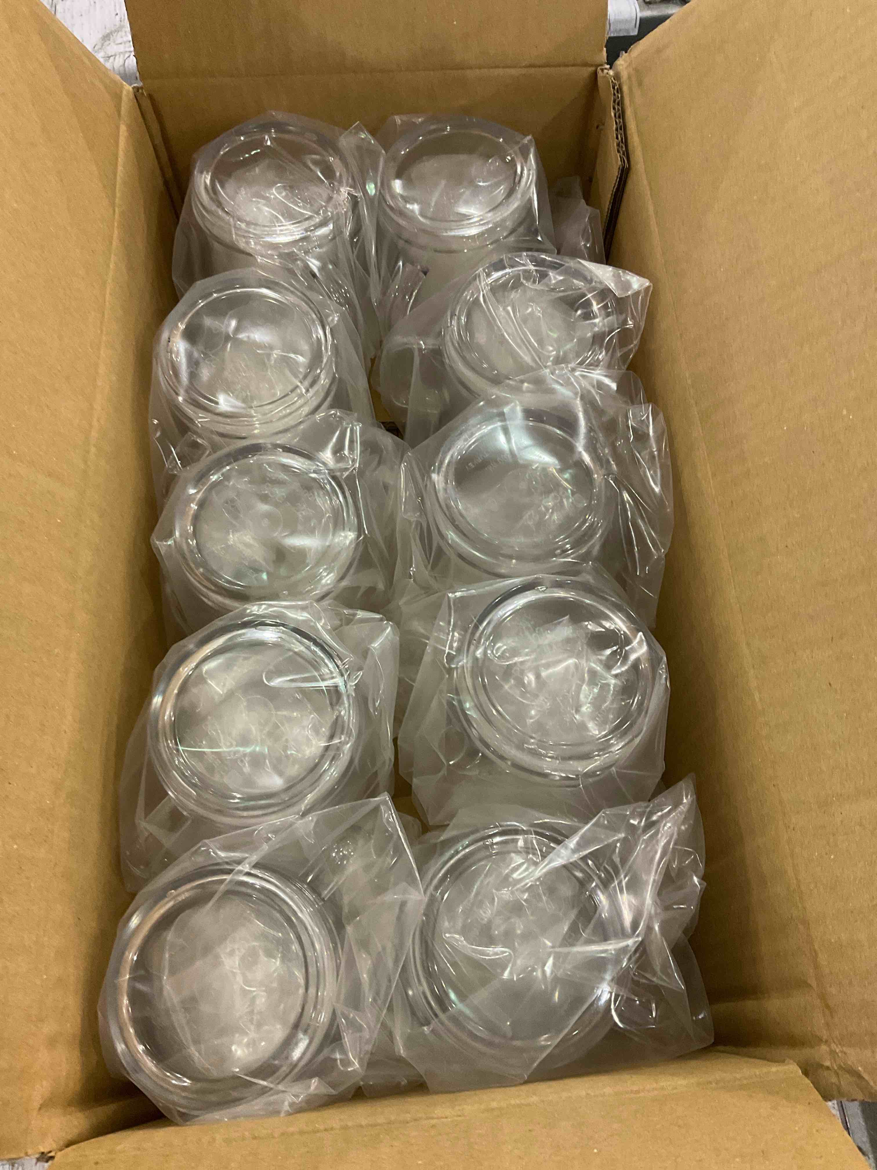 https://s3.amazonaws.com/lotting-images-prod/bidfta/EXS01079054_1706098968737.jpeg