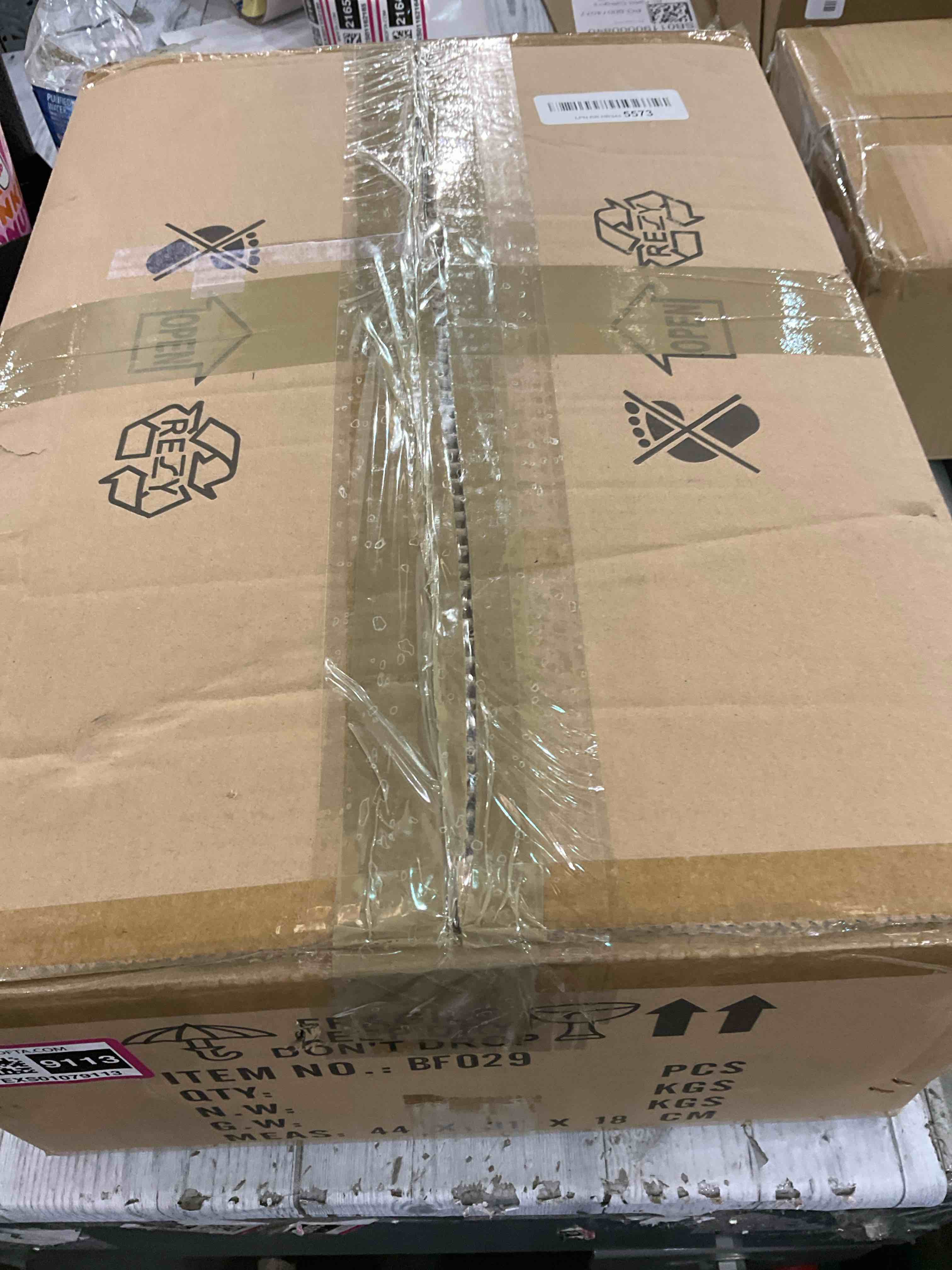 https://s3.amazonaws.com/lotting-images-prod/bidfta/EXS01079113_1706112429382.jpeg