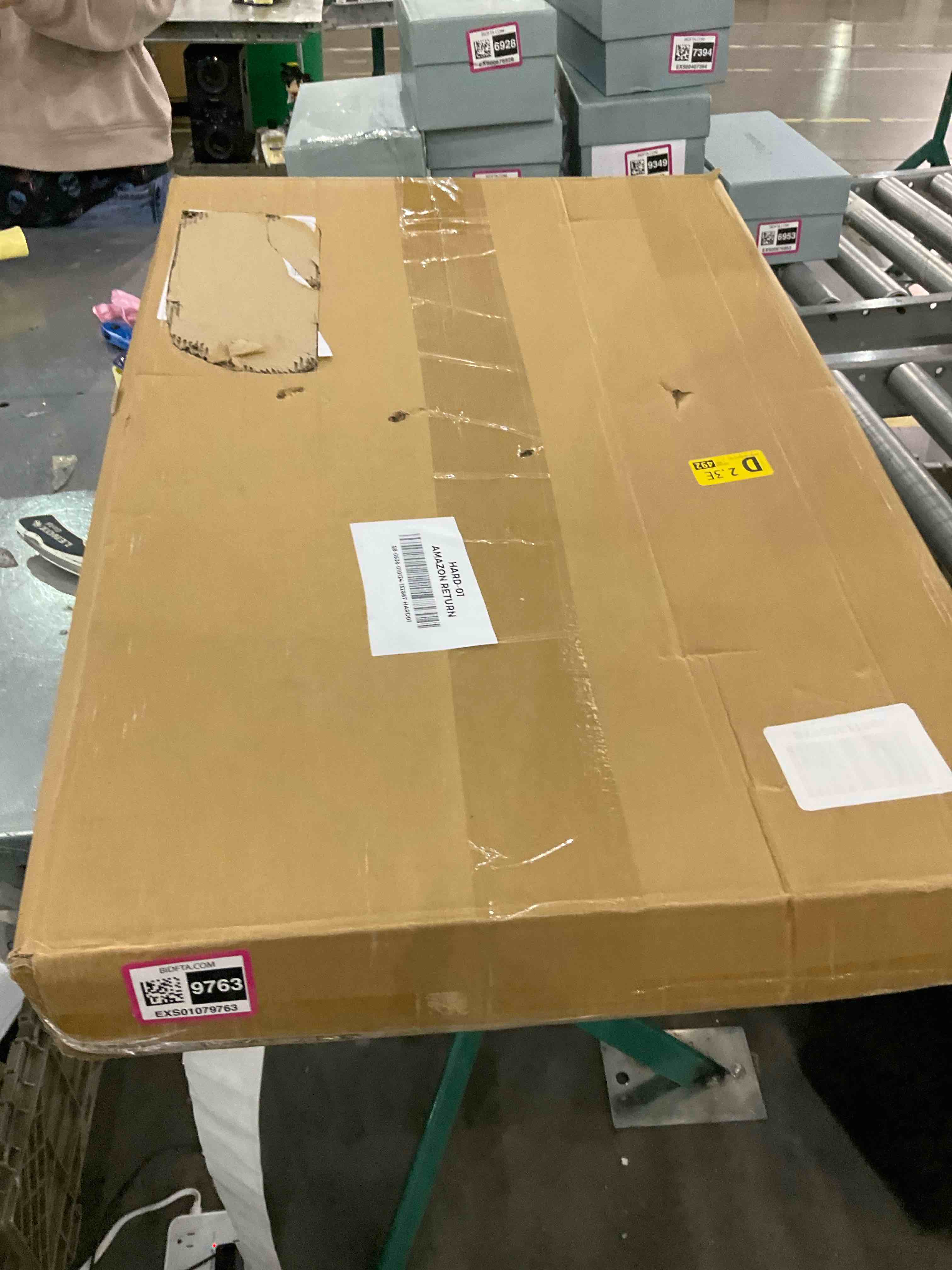 https://s3.amazonaws.com/lotting-images-prod/bidfta/EXS01079763_1706199320875.jpeg