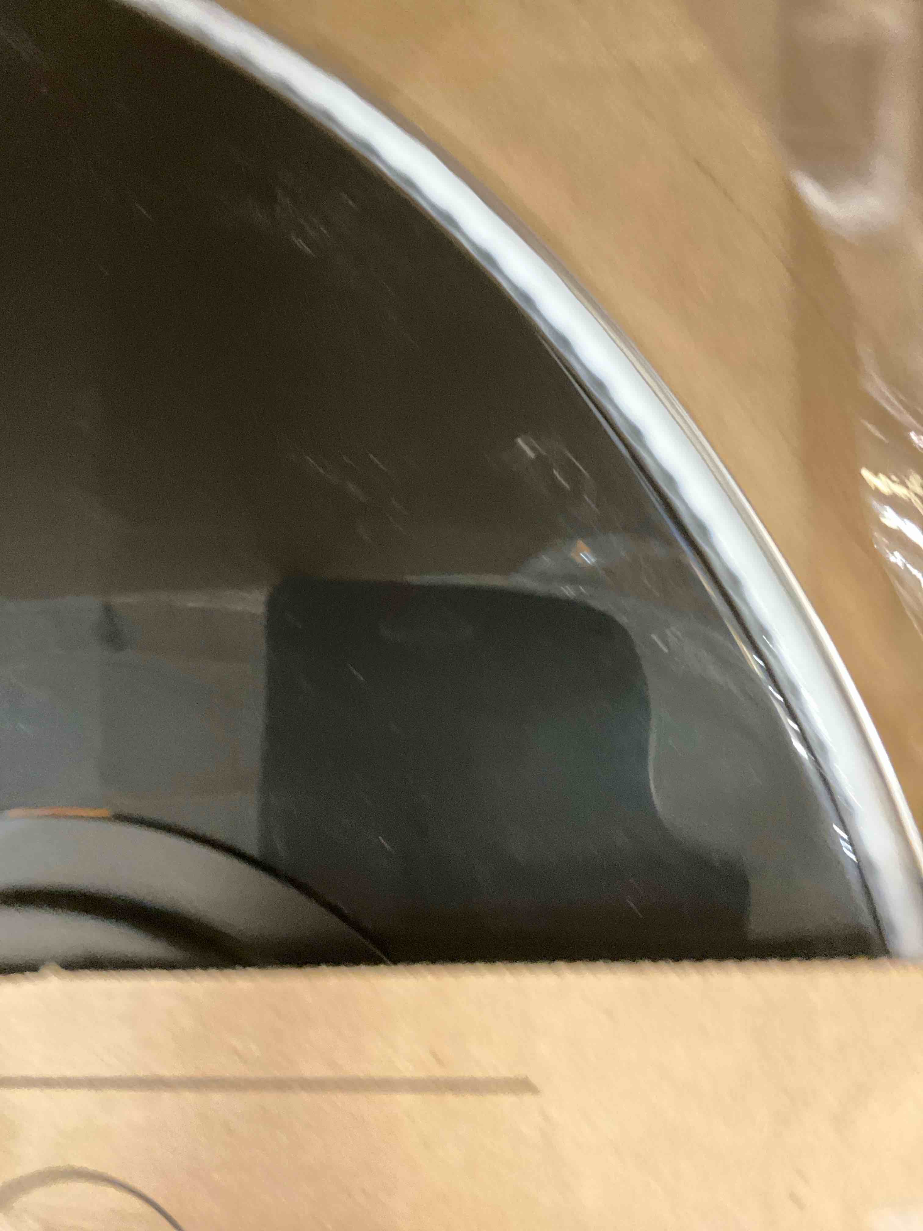 https://s3.amazonaws.com/lotting-images-prod/bidfta/EXS01092539_1708020911719.jpeg