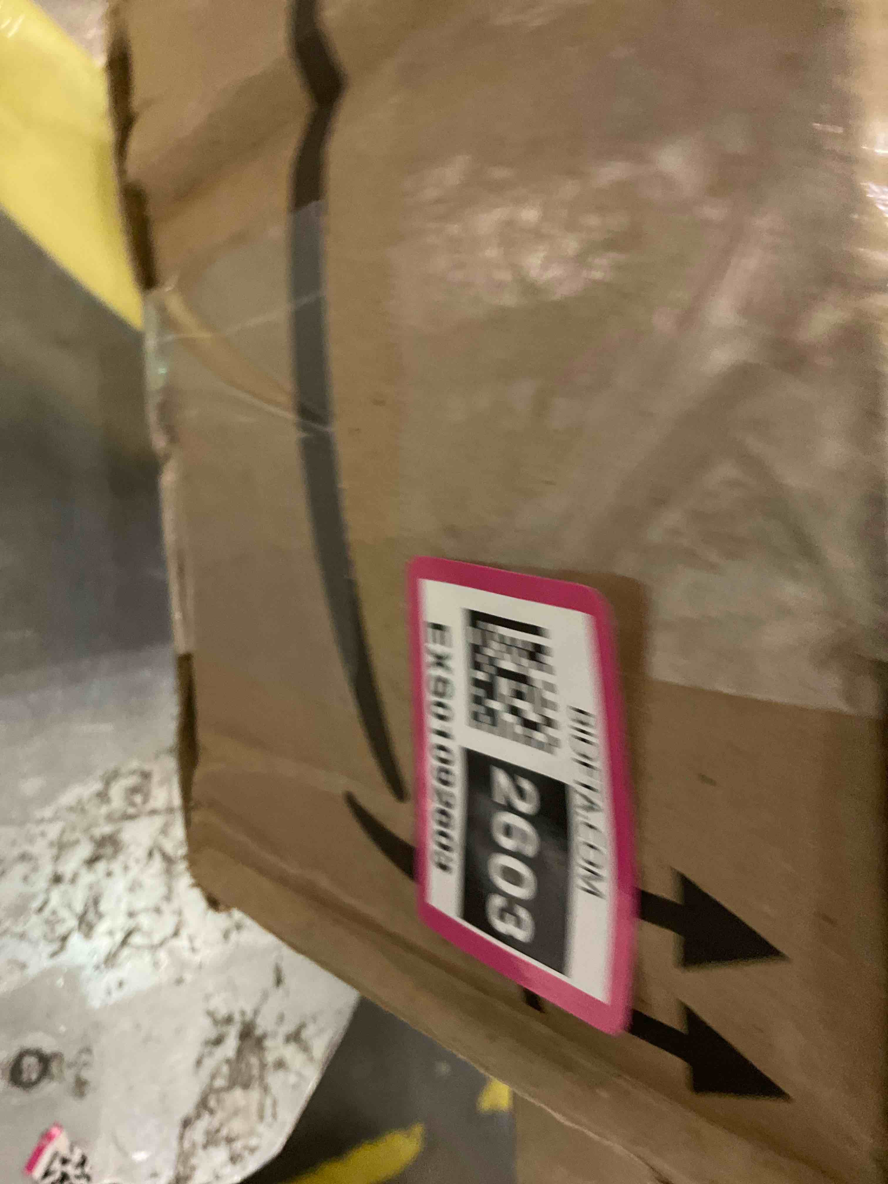 https://s3.amazonaws.com/lotting-images-prod/bidfta/EXS01092603_1708110039045.jpeg