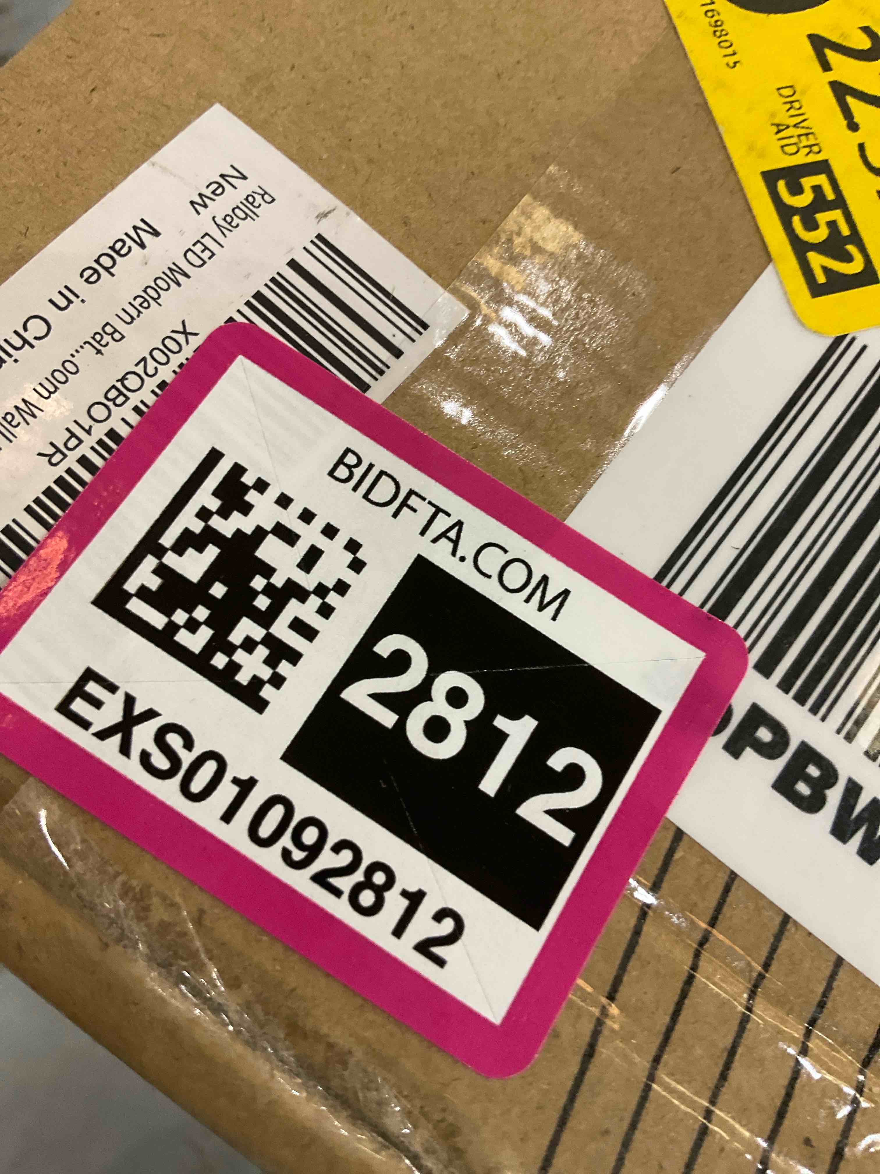 https://s3.amazonaws.com/lotting-images-prod/bidfta/EXS01092812_1708543676108.jpeg
