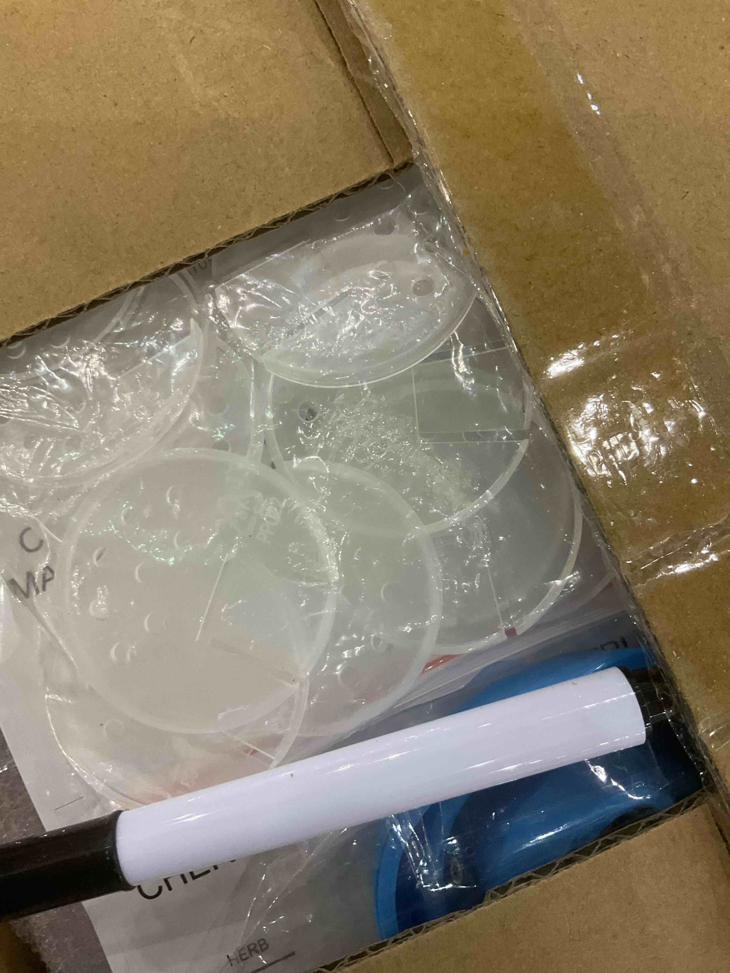 https://s3.amazonaws.com/lotting-images-prod/bidfta/EXS01092878_1708627997812.jpeg