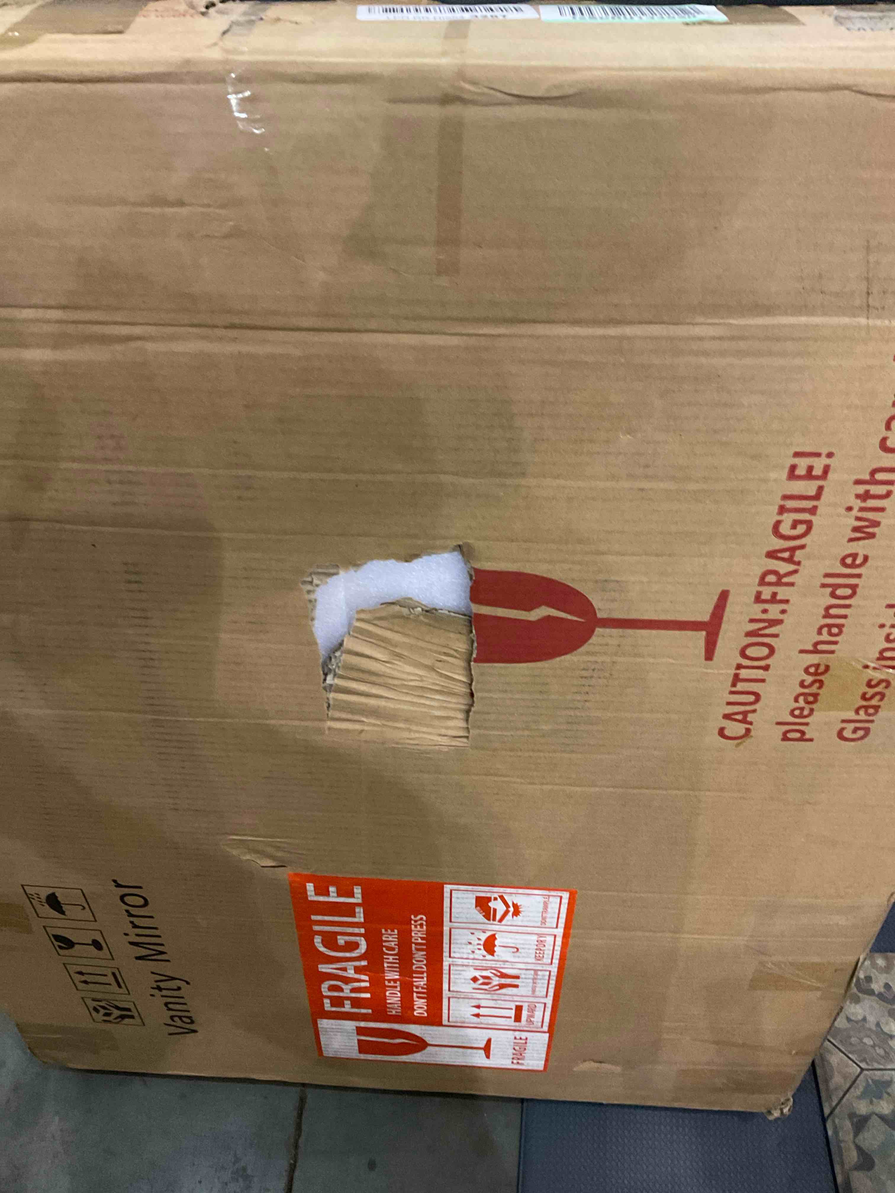 https://s3.amazonaws.com/lotting-images-prod/bidfta/EXS01103560_1706128404510.jpeg