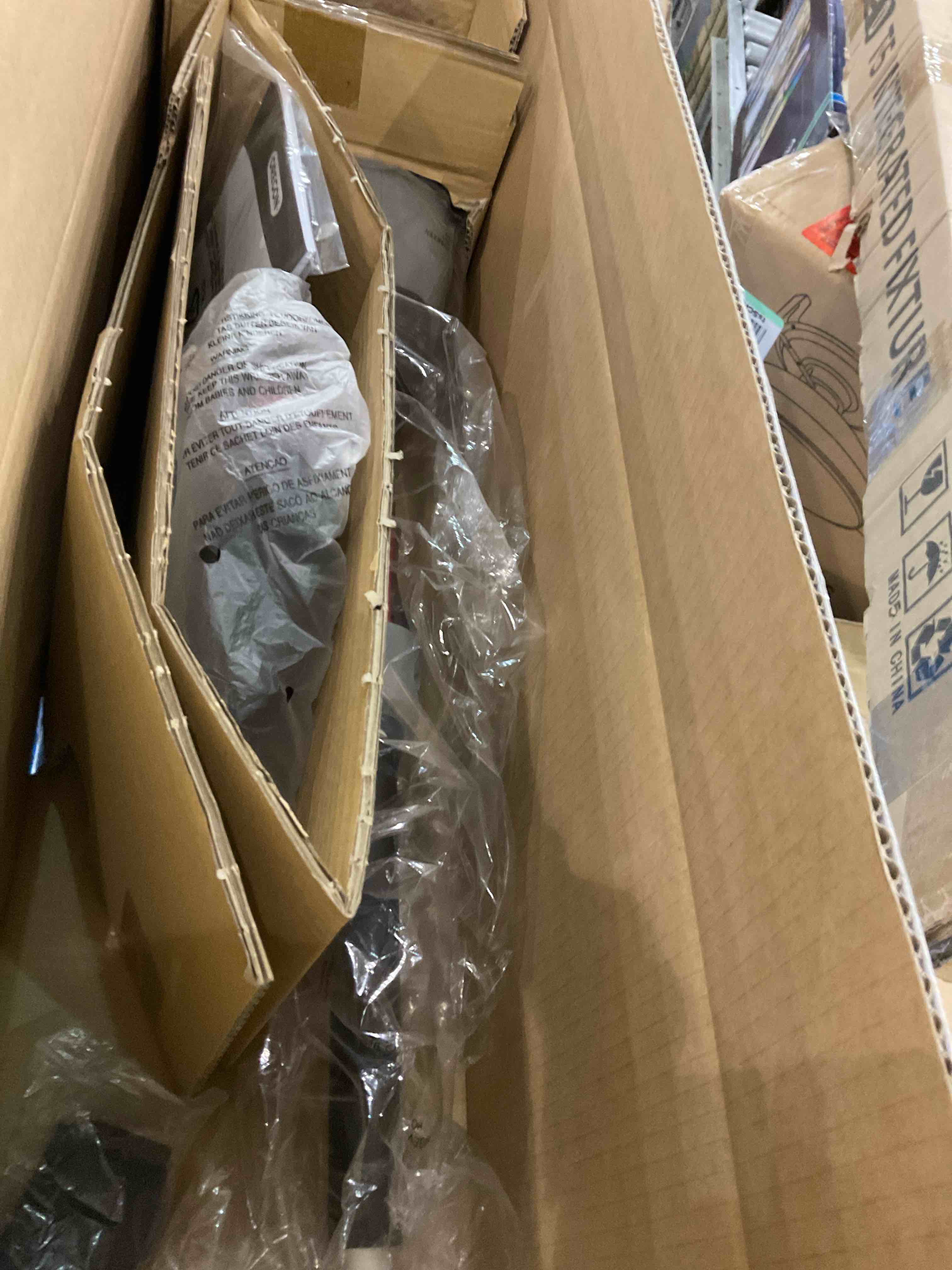 https://s3.amazonaws.com/lotting-images-prod/bidfta/EXS01103575_1706188386956.jpeg