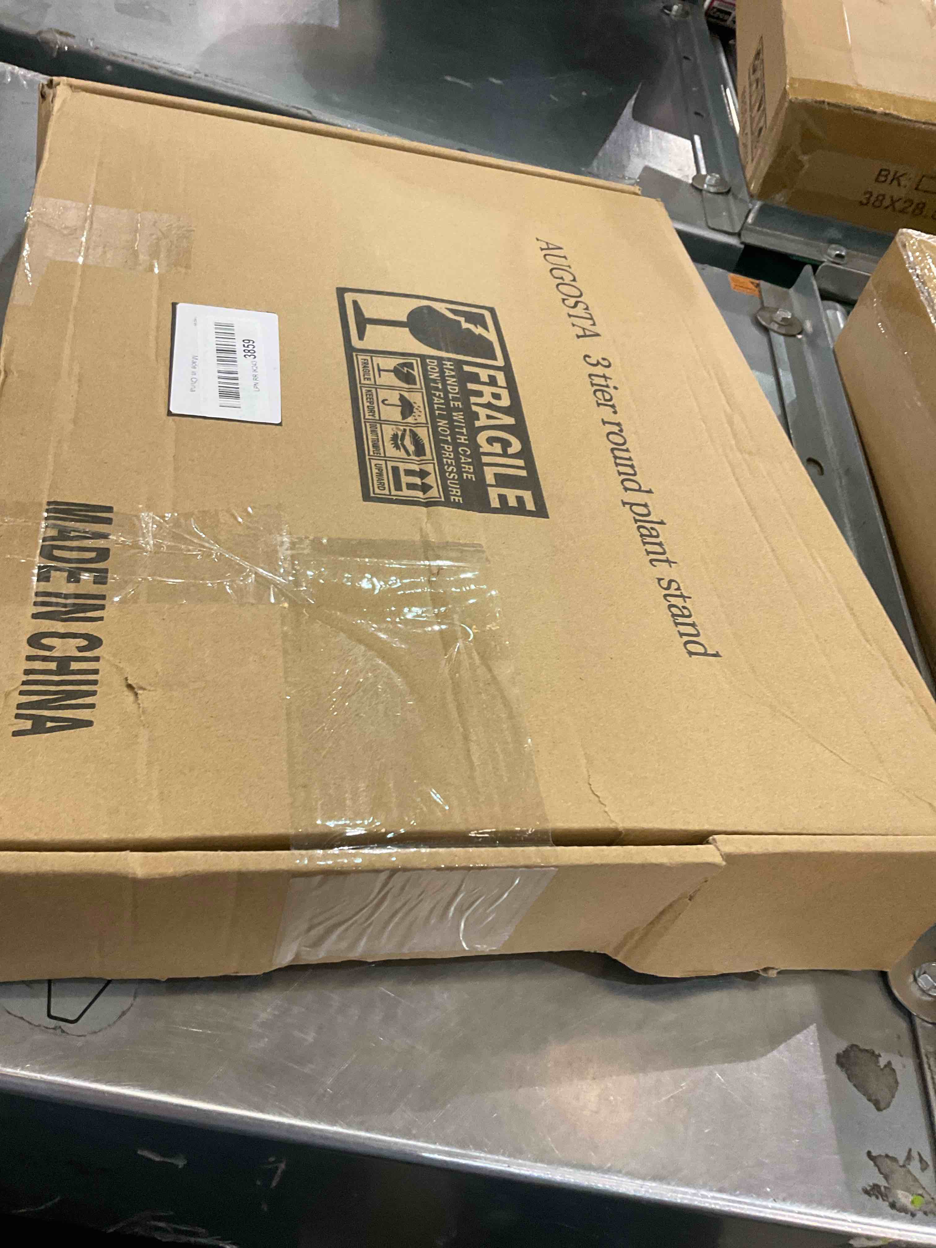 https://s3.amazonaws.com/lotting-images-prod/bidfta/EXS01106459_1707315993483.jpeg
