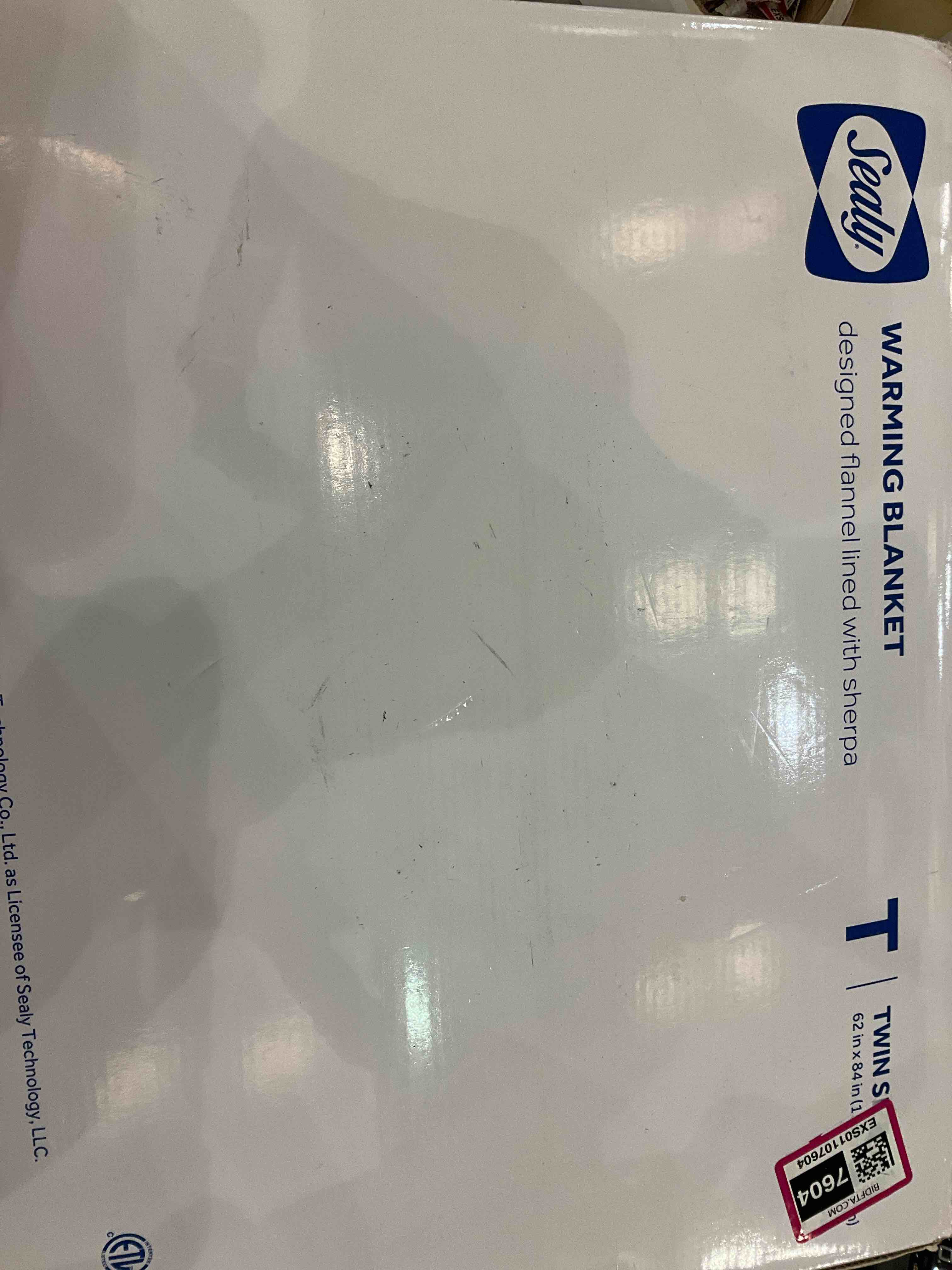 https://s3.amazonaws.com/lotting-images-prod/bidfta/EXS01107604_1708441680279.jpeg