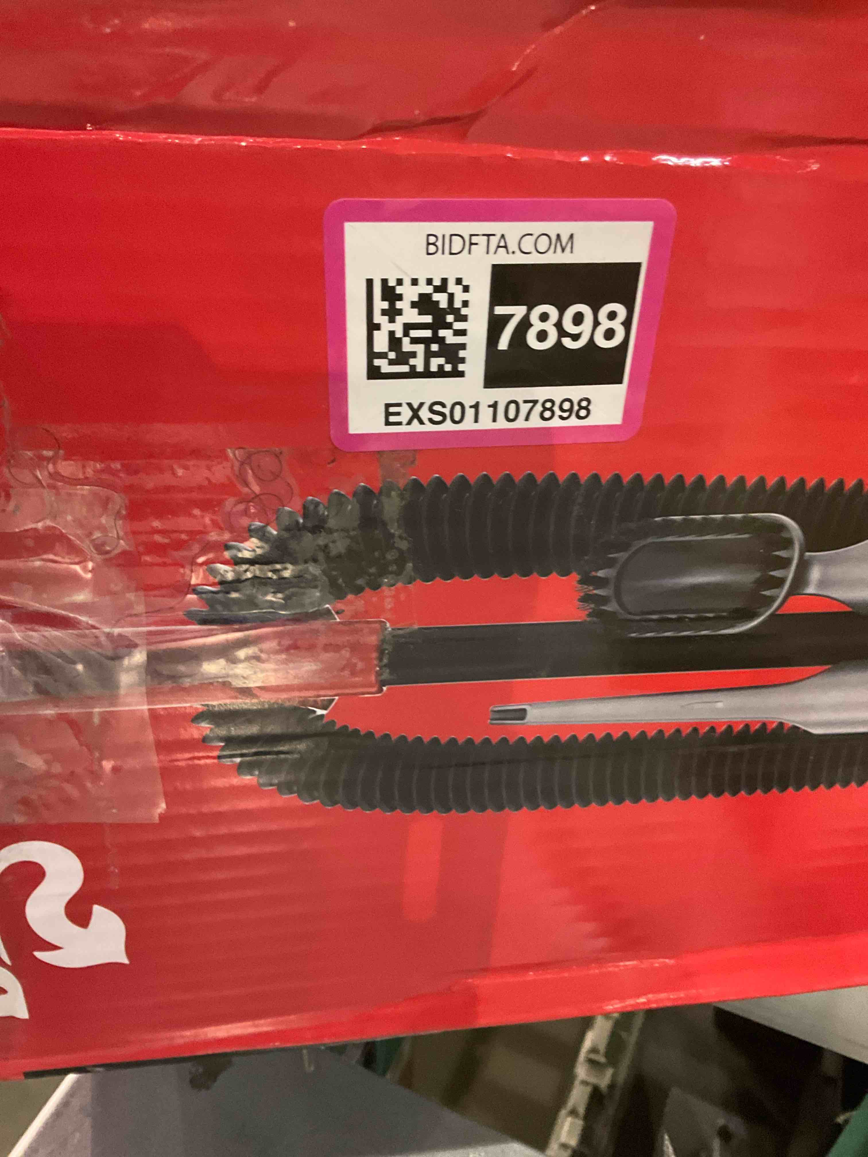 https://s3.amazonaws.com/lotting-images-prod/bidfta/EXS01107898_1708692054297.jpeg