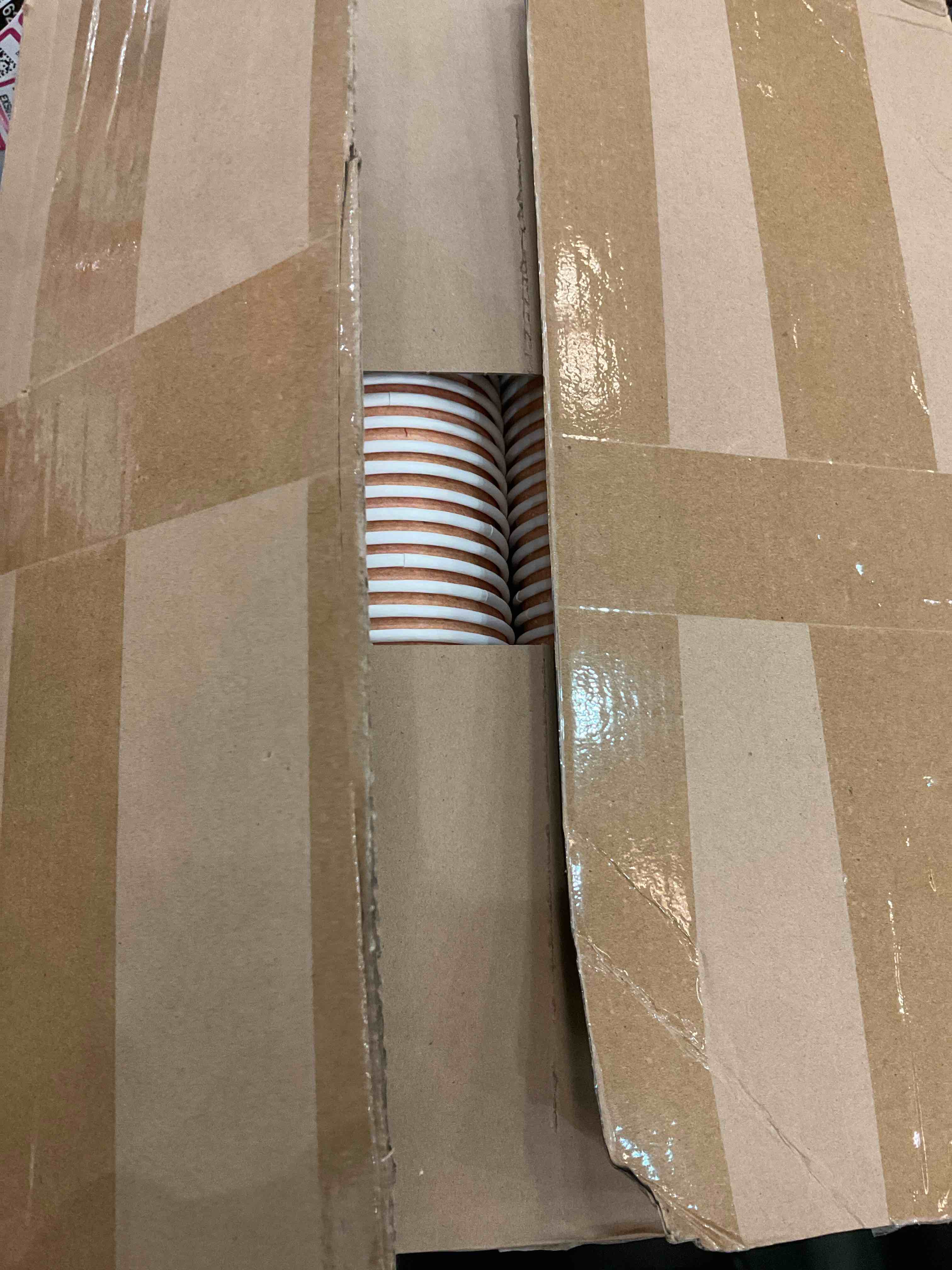 https://s3.amazonaws.com/lotting-images-prod/bidfta/EXS01107992_1708711768719.jpeg
