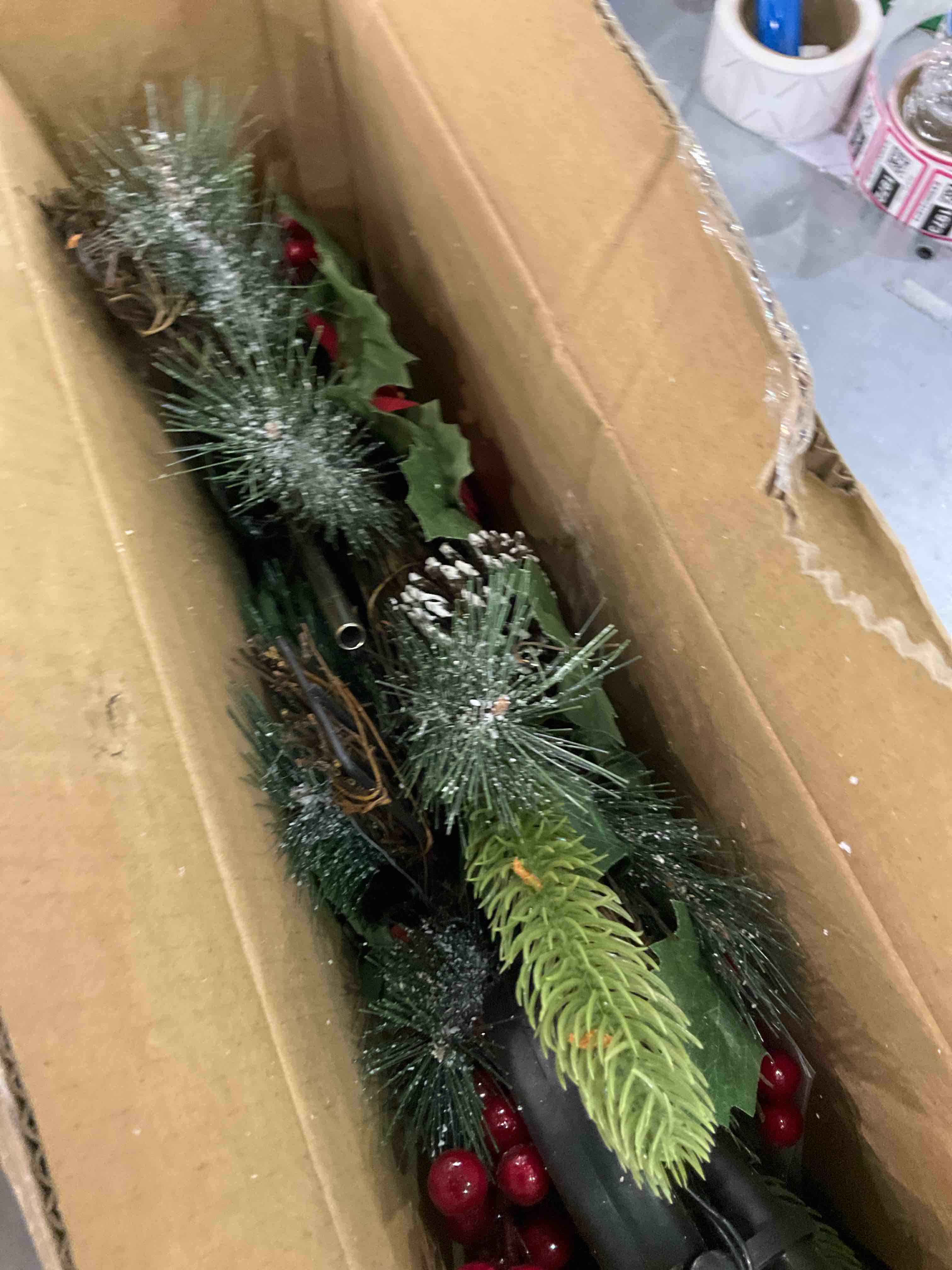 https://s3.amazonaws.com/lotting-images-prod/bidfta/EXS01108001_1706279359529.jpeg