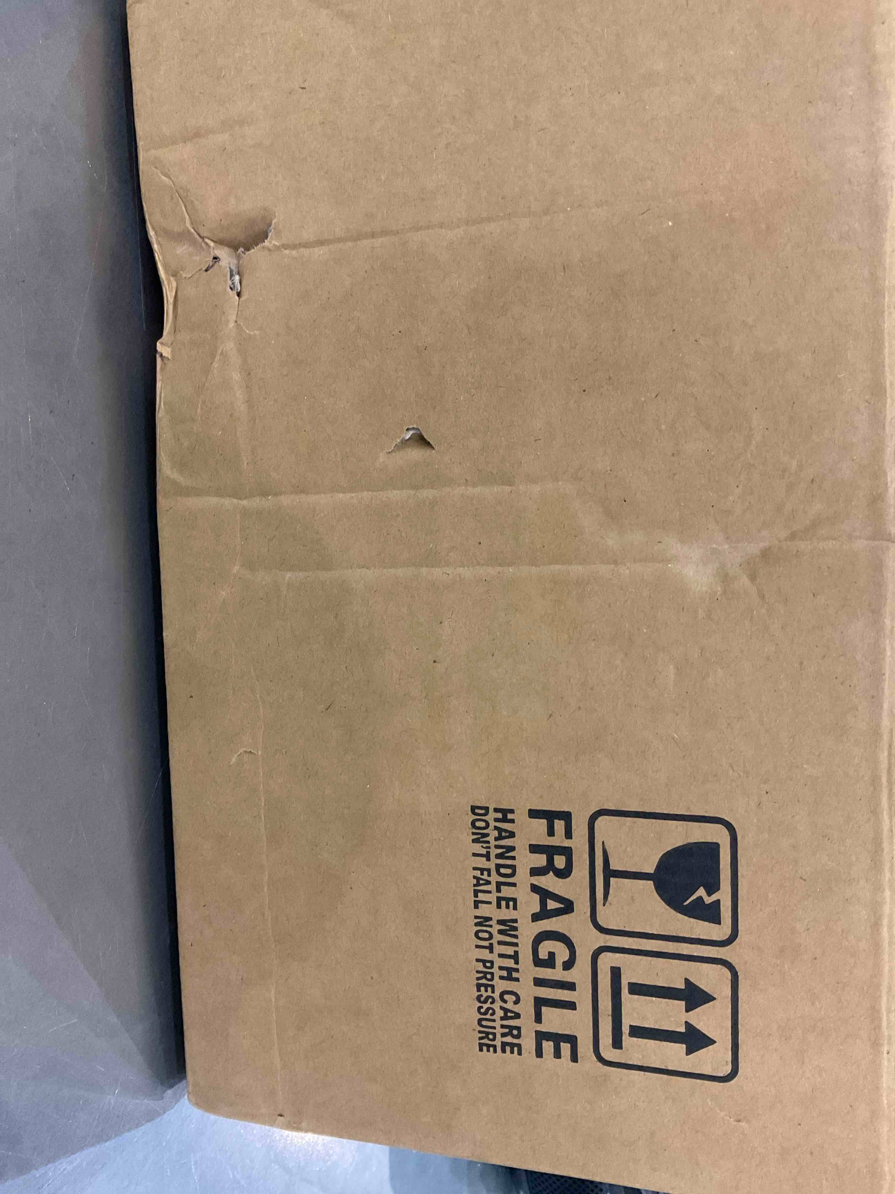 https://s3.amazonaws.com/lotting-images-prod/bidfta/EXS01108181_1707918231186.jpeg