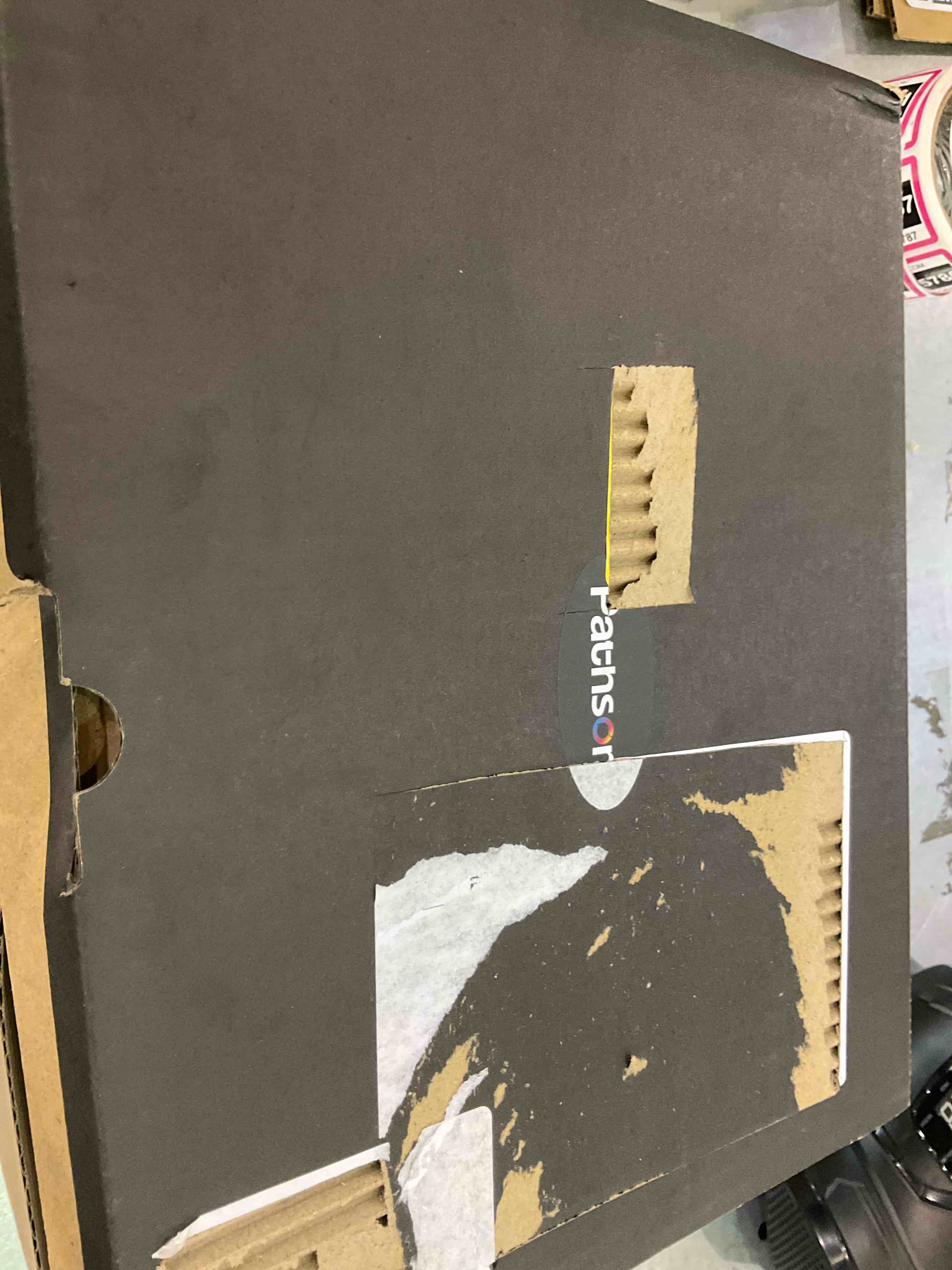 https://s3.amazonaws.com/lotting-images-prod/bidfta/EXS01108183_1707918551029.jpeg