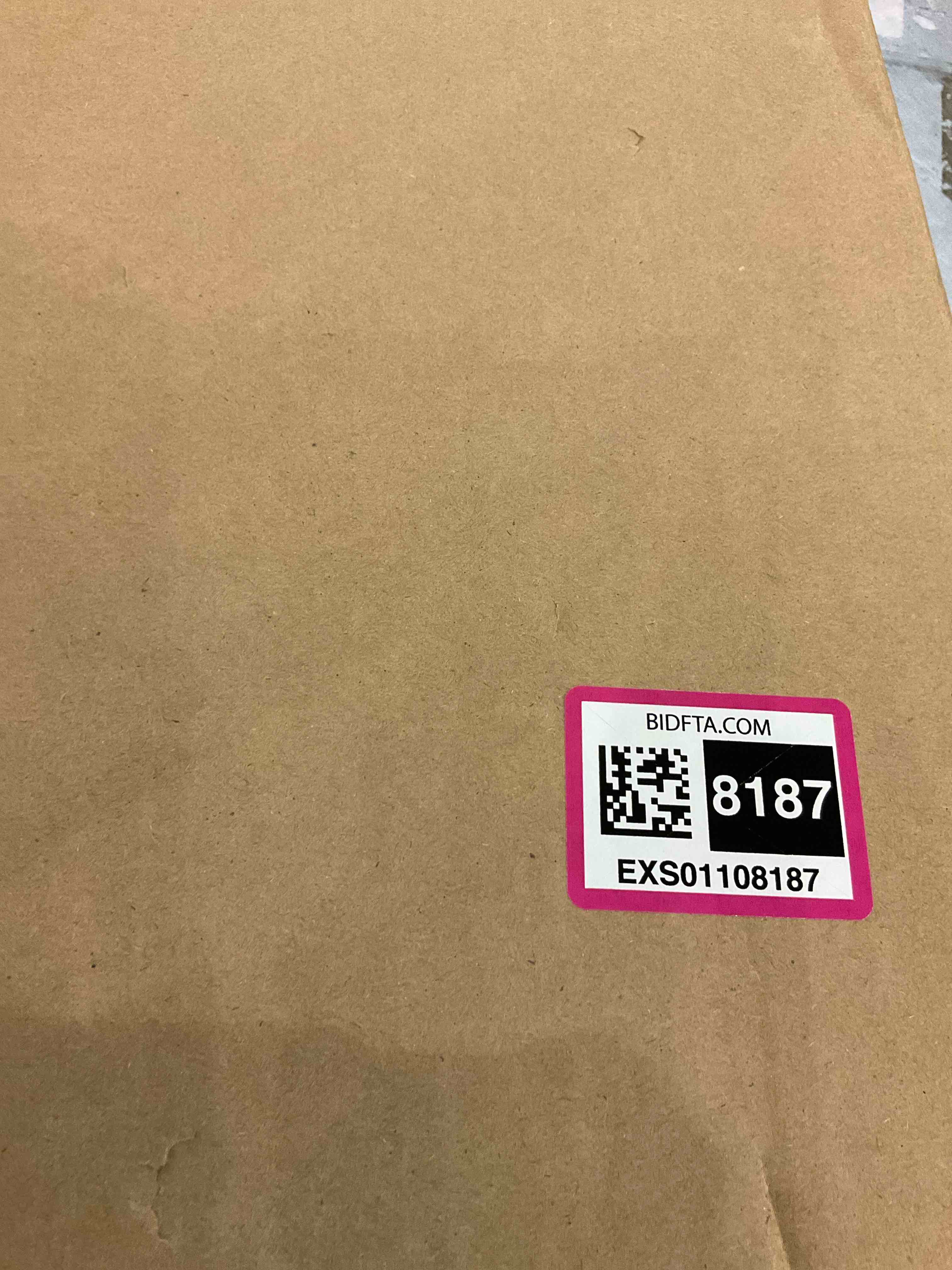 https://s3.amazonaws.com/lotting-images-prod/bidfta/EXS01108187_1707921007489.jpeg