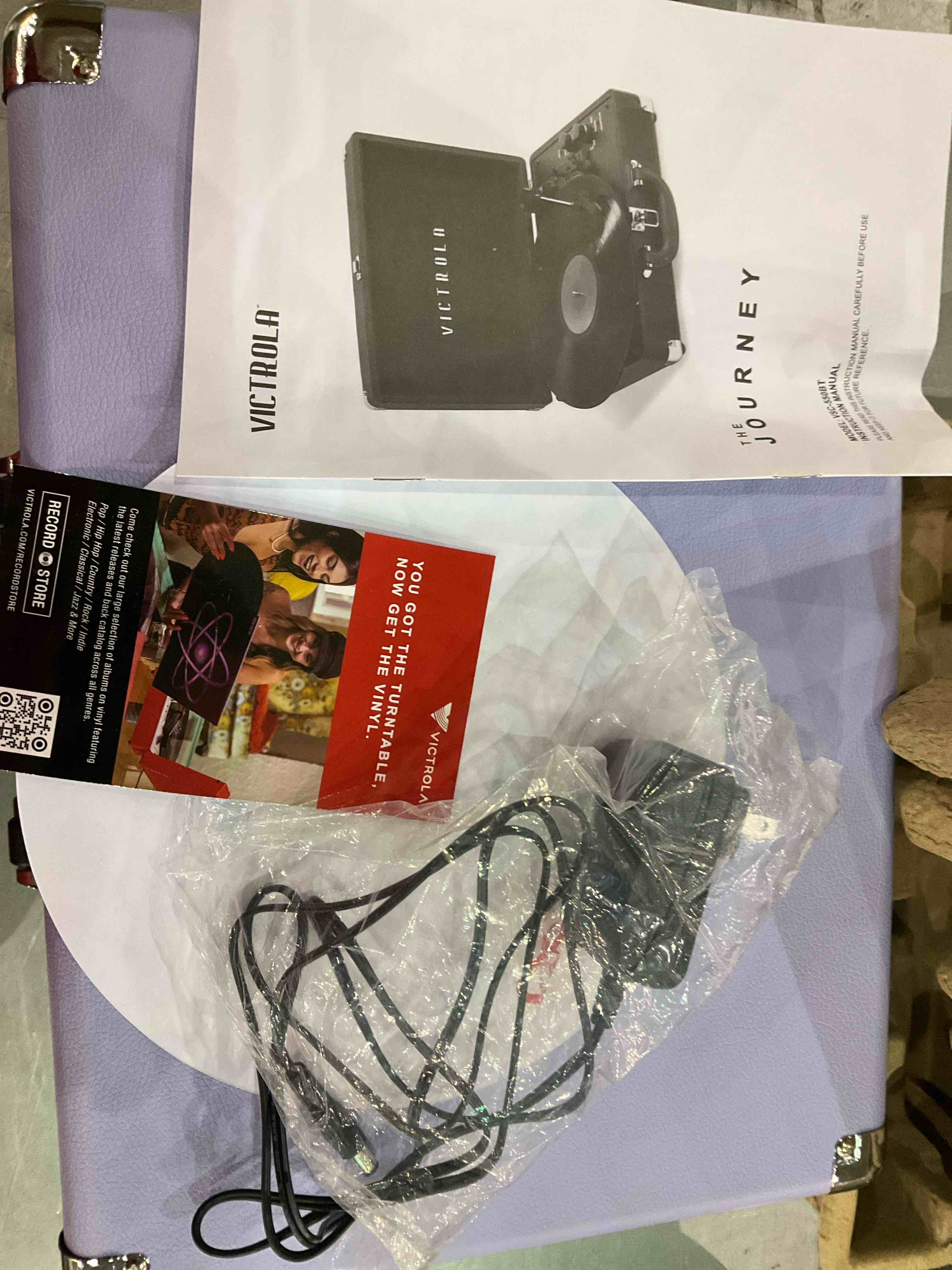 https://s3.amazonaws.com/lotting-images-prod/bidfta/EXS01108414_1708345923605.jpeg