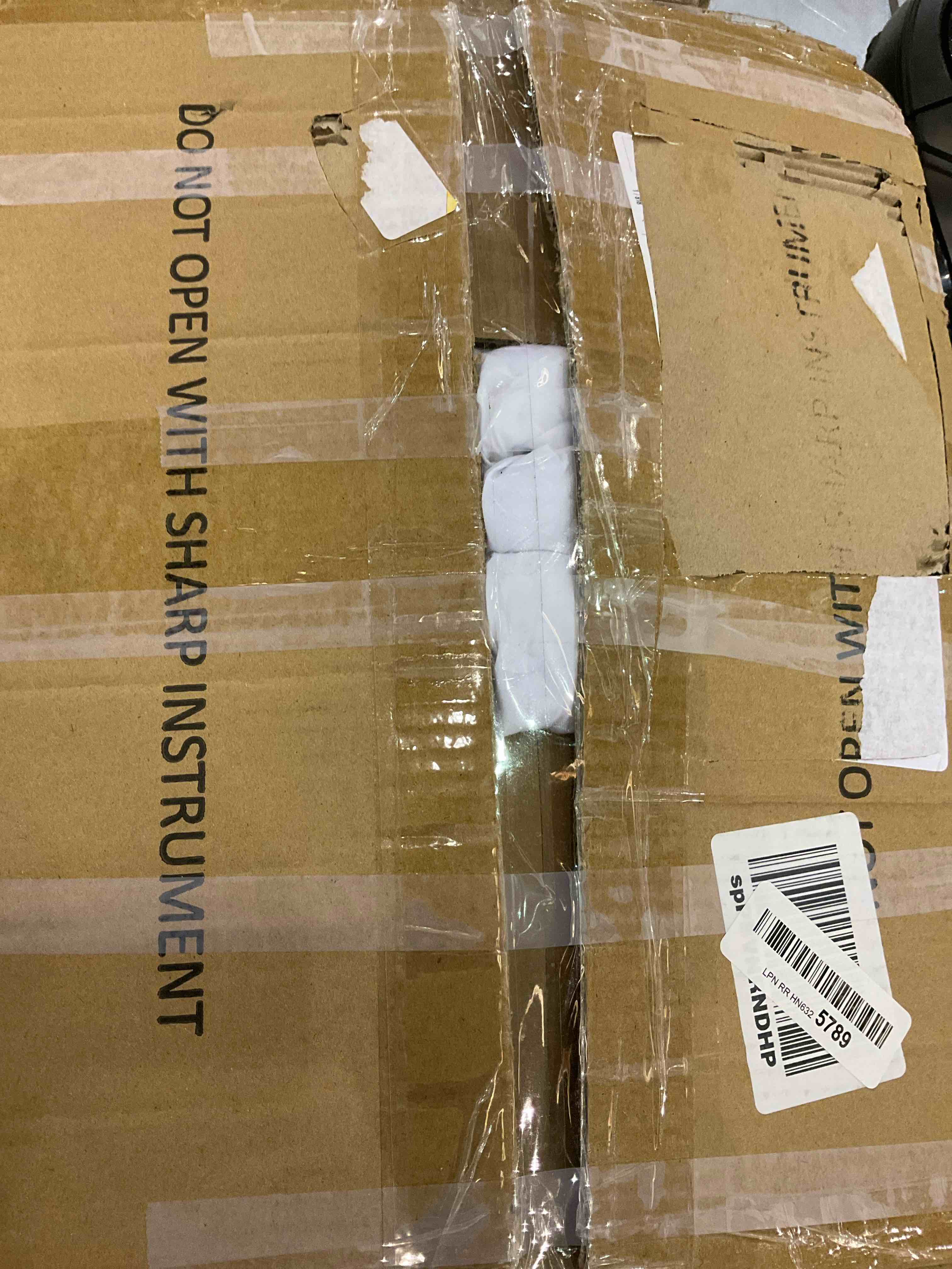 https://s3.amazonaws.com/lotting-images-prod/bidfta/EXS01108452_1708352903115.jpeg