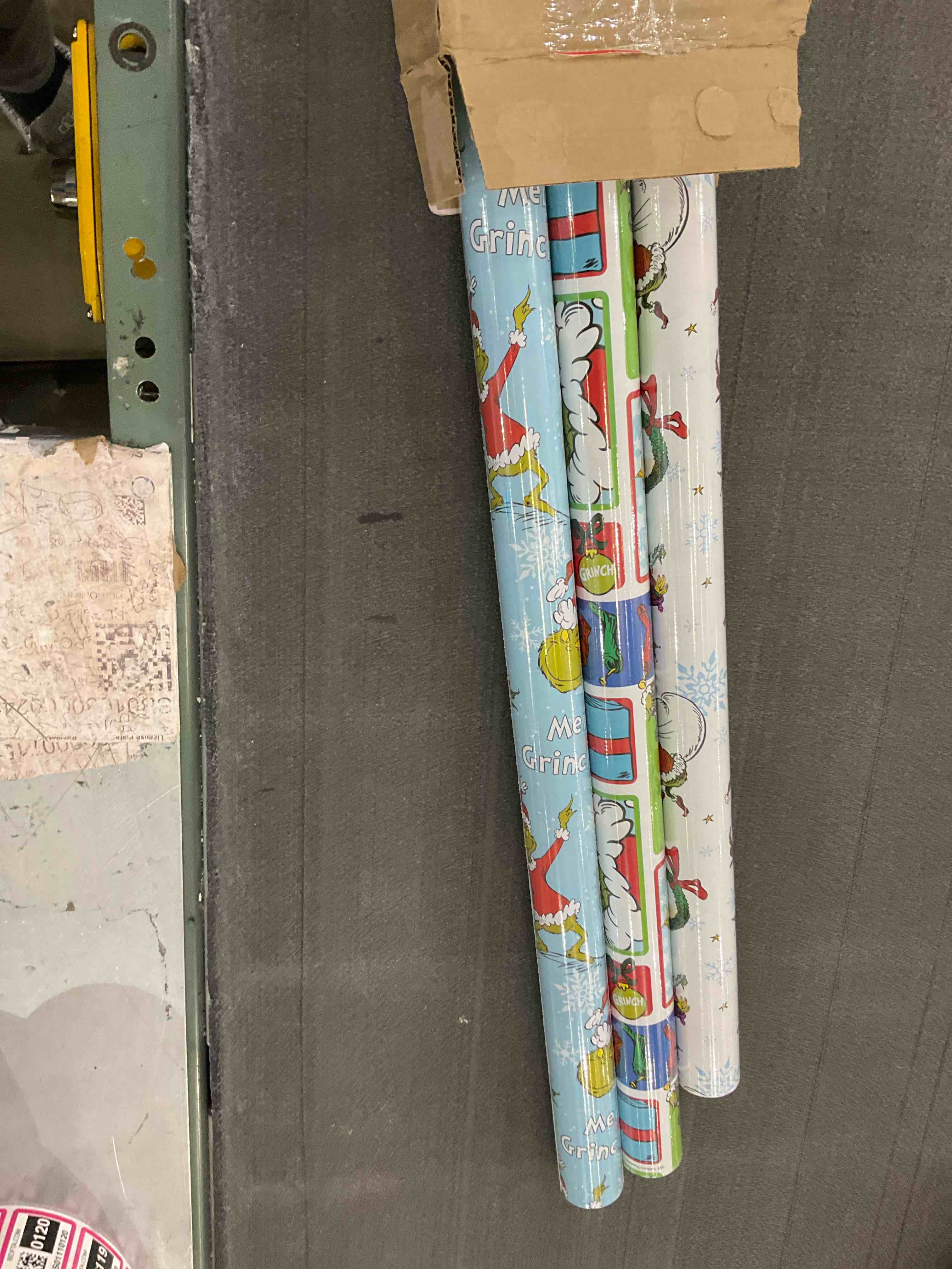 https://s3.amazonaws.com/lotting-images-prod/bidfta/EXS01110088_1705954429051.jpeg