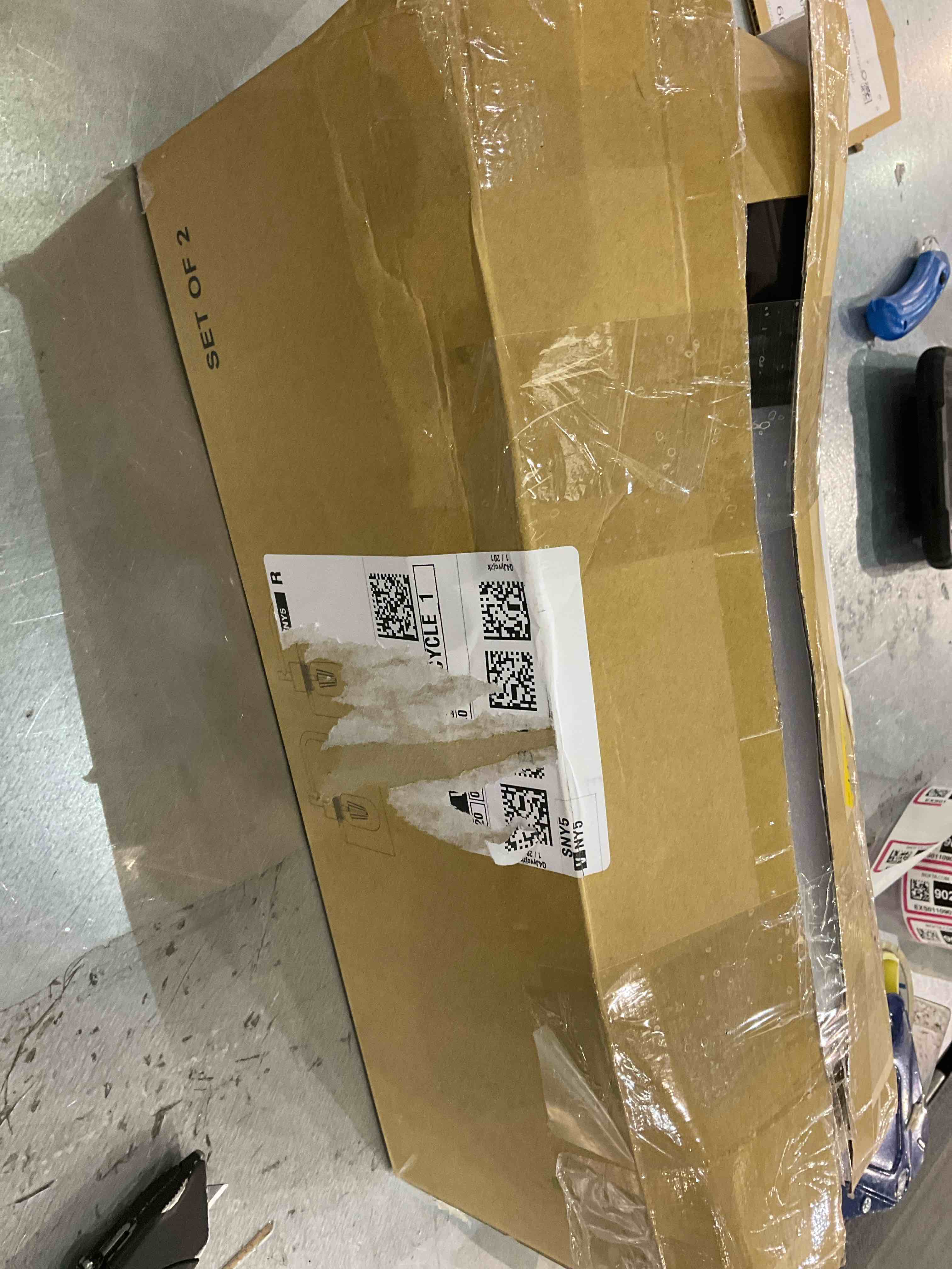 https://s3.amazonaws.com/lotting-images-prod/bidfta/EXS01110351_1706124681323.jpeg