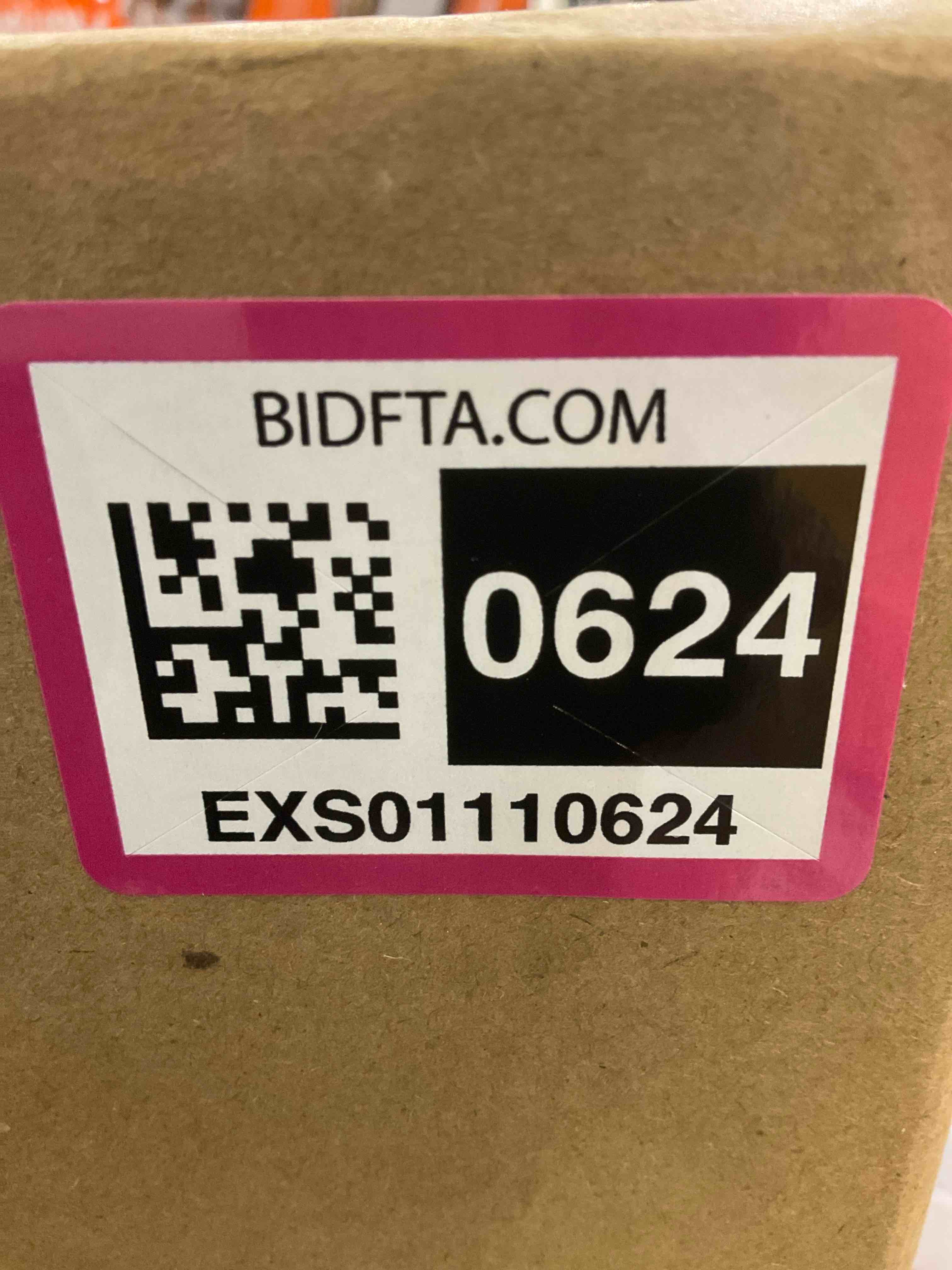 https://s3.amazonaws.com/lotting-images-prod/bidfta/EXS01110624_1704996486281.jpeg