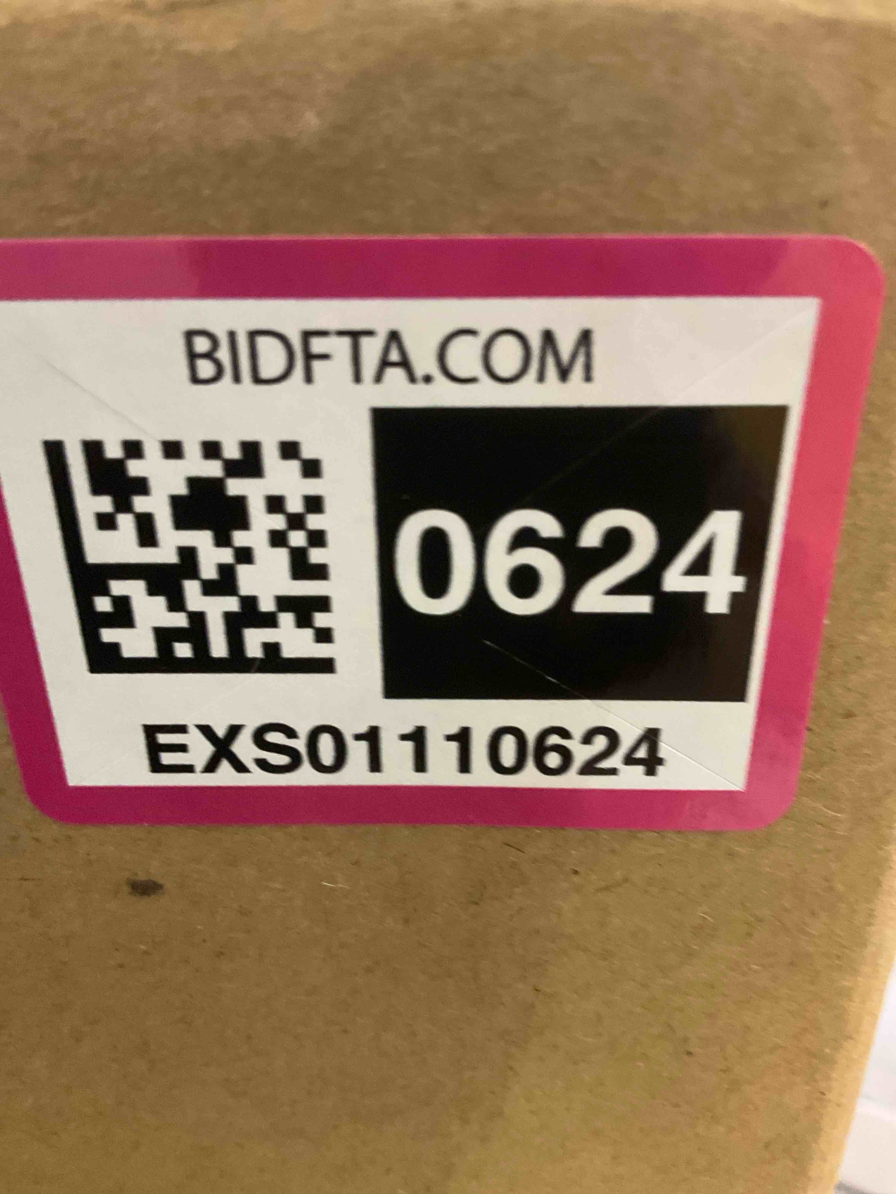 https://s3.amazonaws.com/lotting-images-prod/bidfta/EXS01110624_1704996487466.jpeg