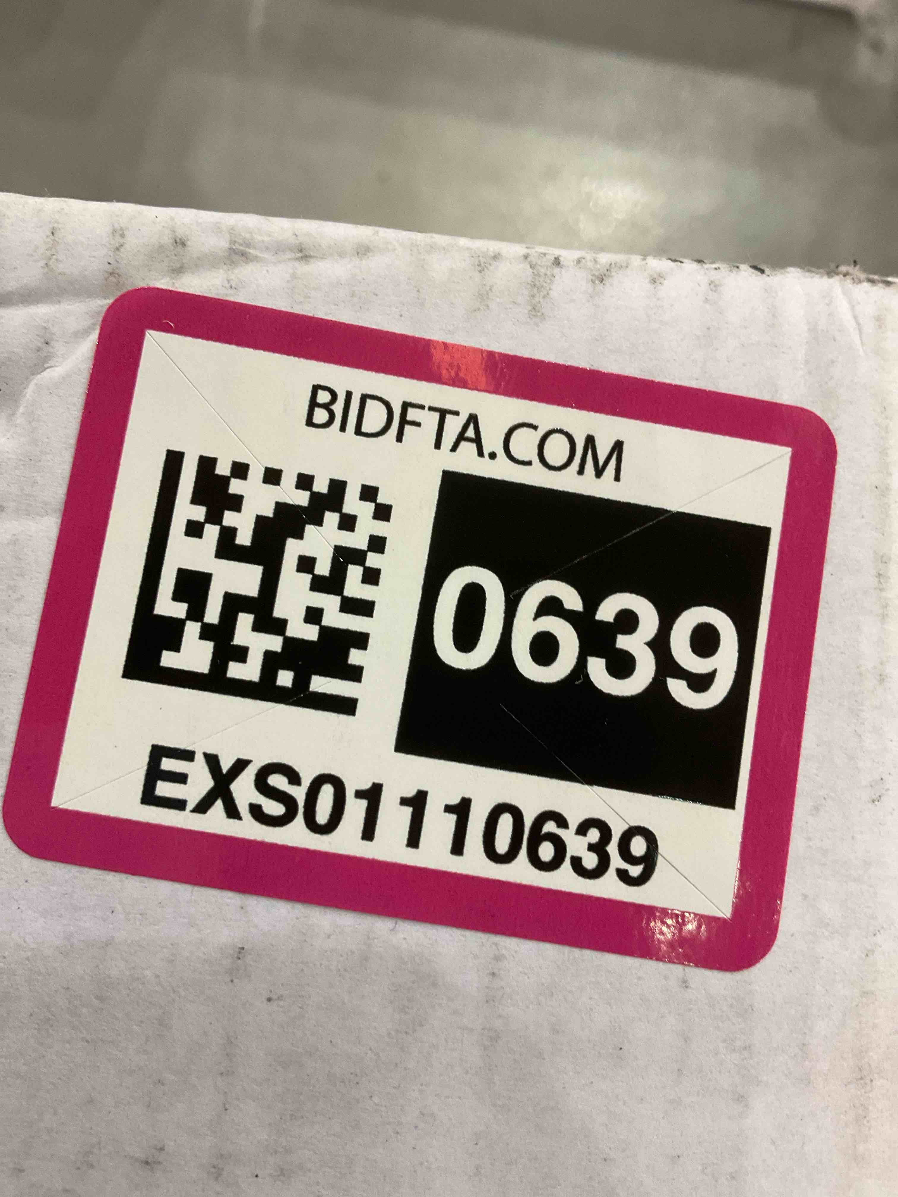 https://s3.amazonaws.com/lotting-images-prod/bidfta/EXS01110639_1704998488594.jpeg