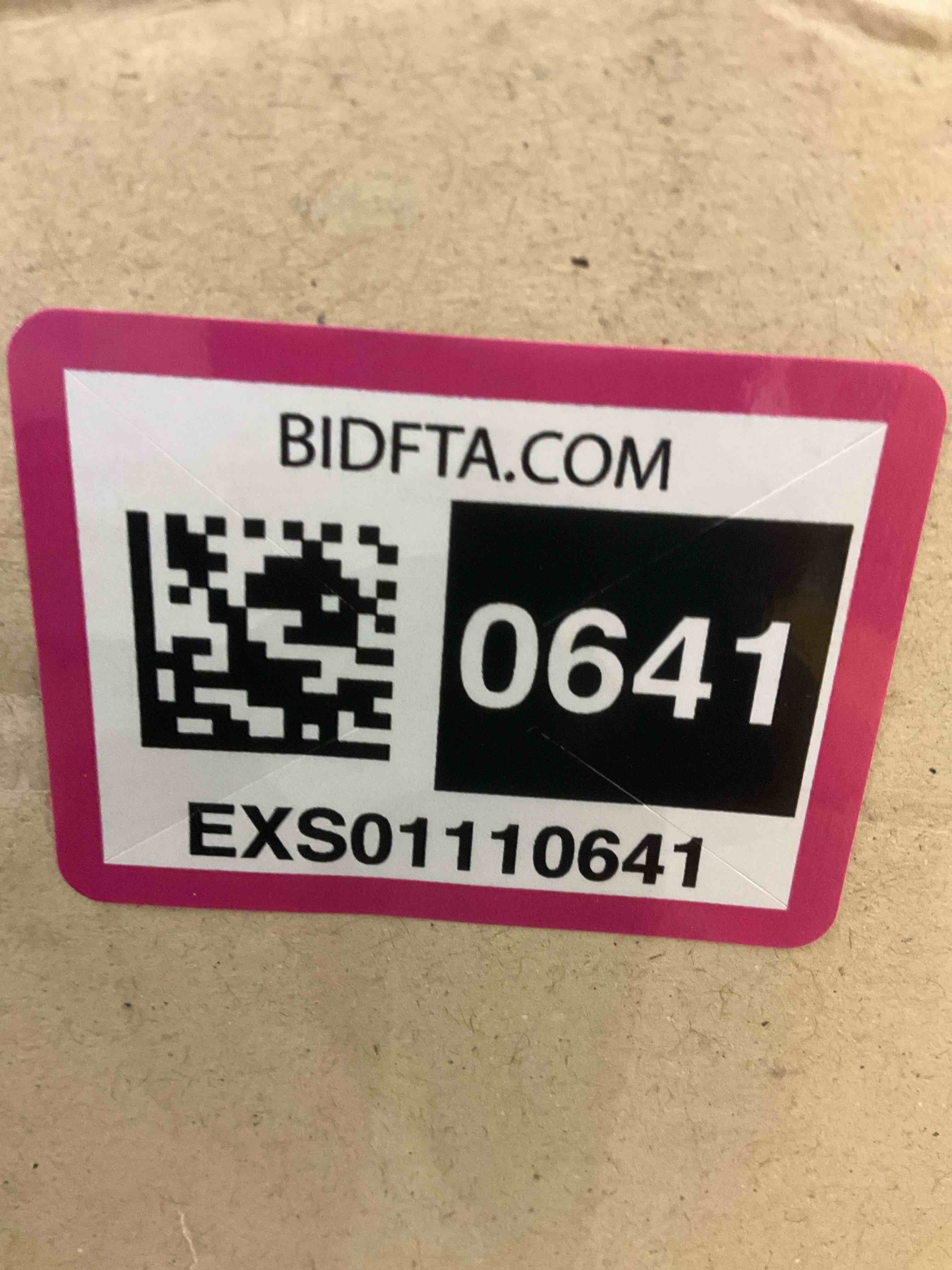 https://s3.amazonaws.com/lotting-images-prod/bidfta/EXS01110641_1704998727269.jpeg