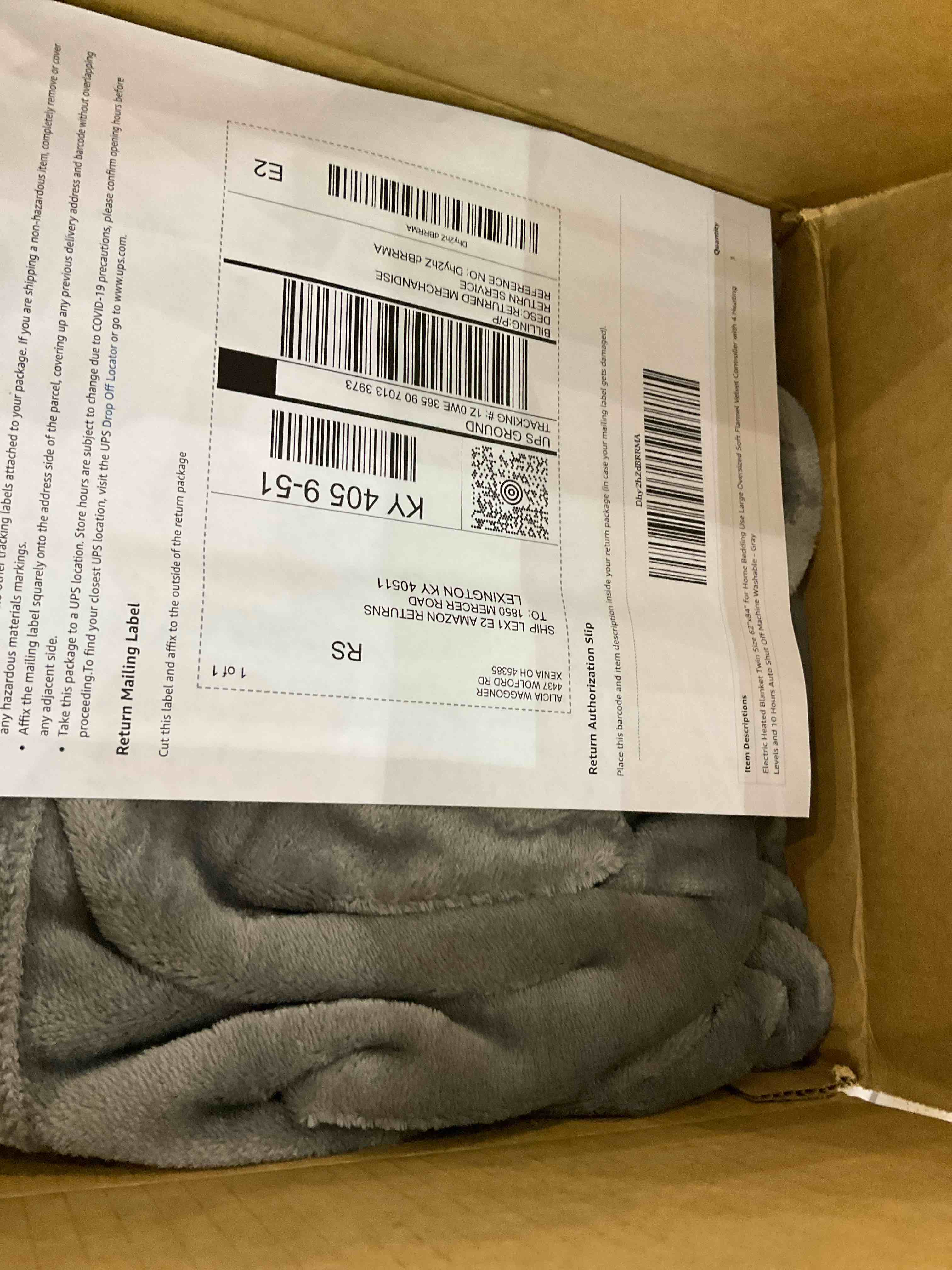 https://s3.amazonaws.com/lotting-images-prod/bidfta/EXS01110770_1705593783167.jpeg
