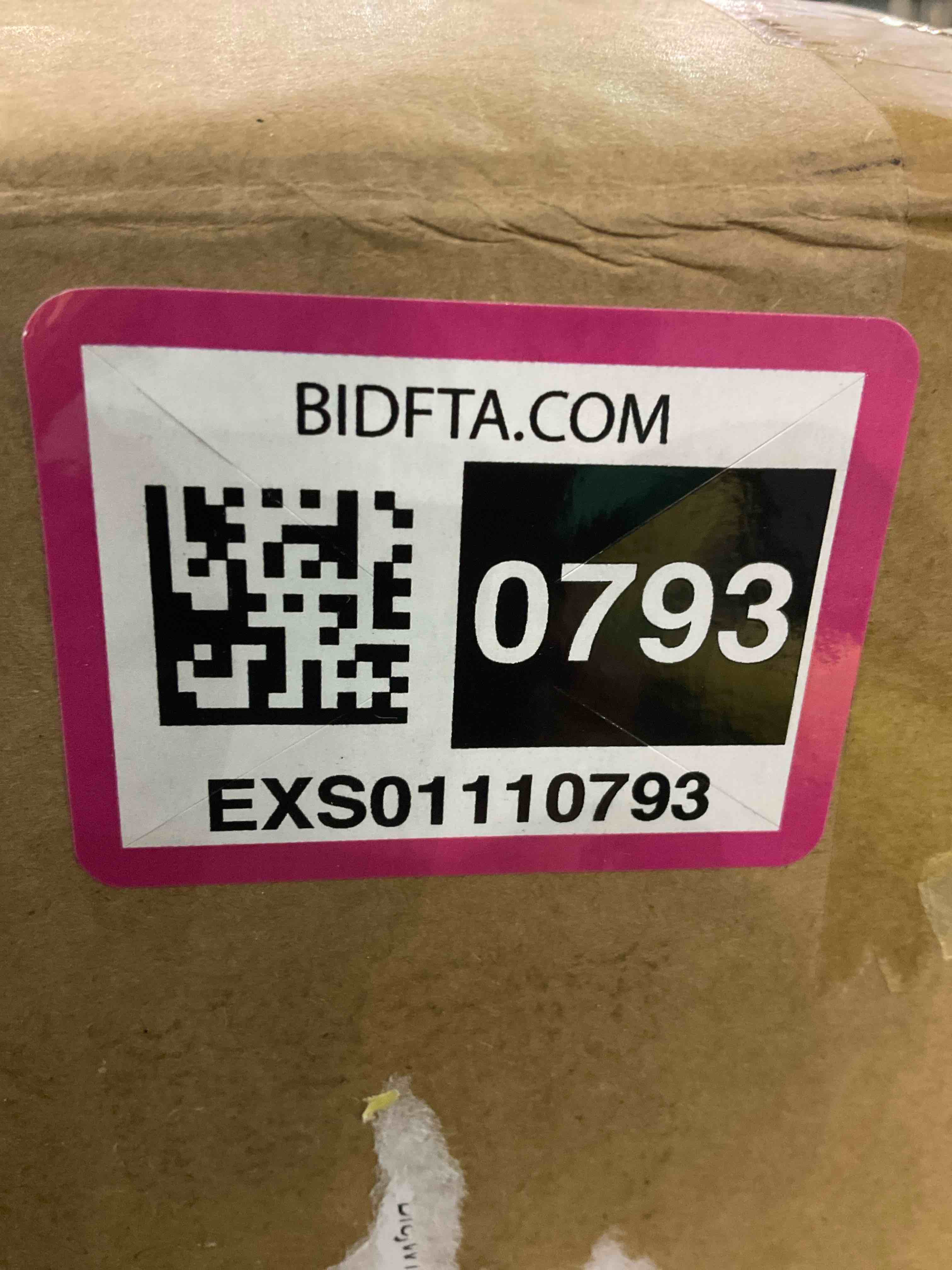 https://s3.amazonaws.com/lotting-images-prod/bidfta/EXS01110793_1705675812885.jpeg