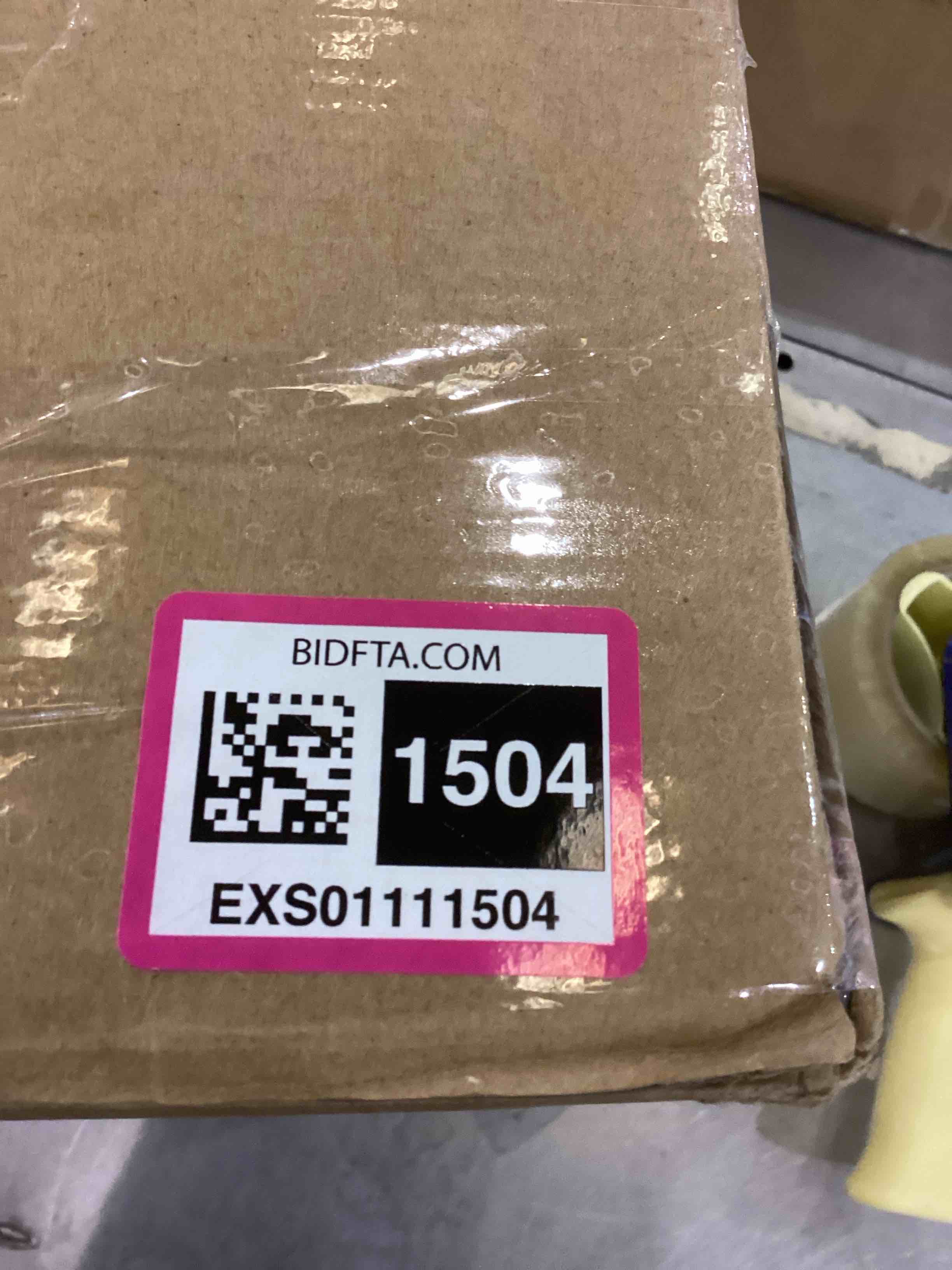 https://s3.amazonaws.com/lotting-images-prod/bidfta/EXS01111504_1704987341970.jpeg