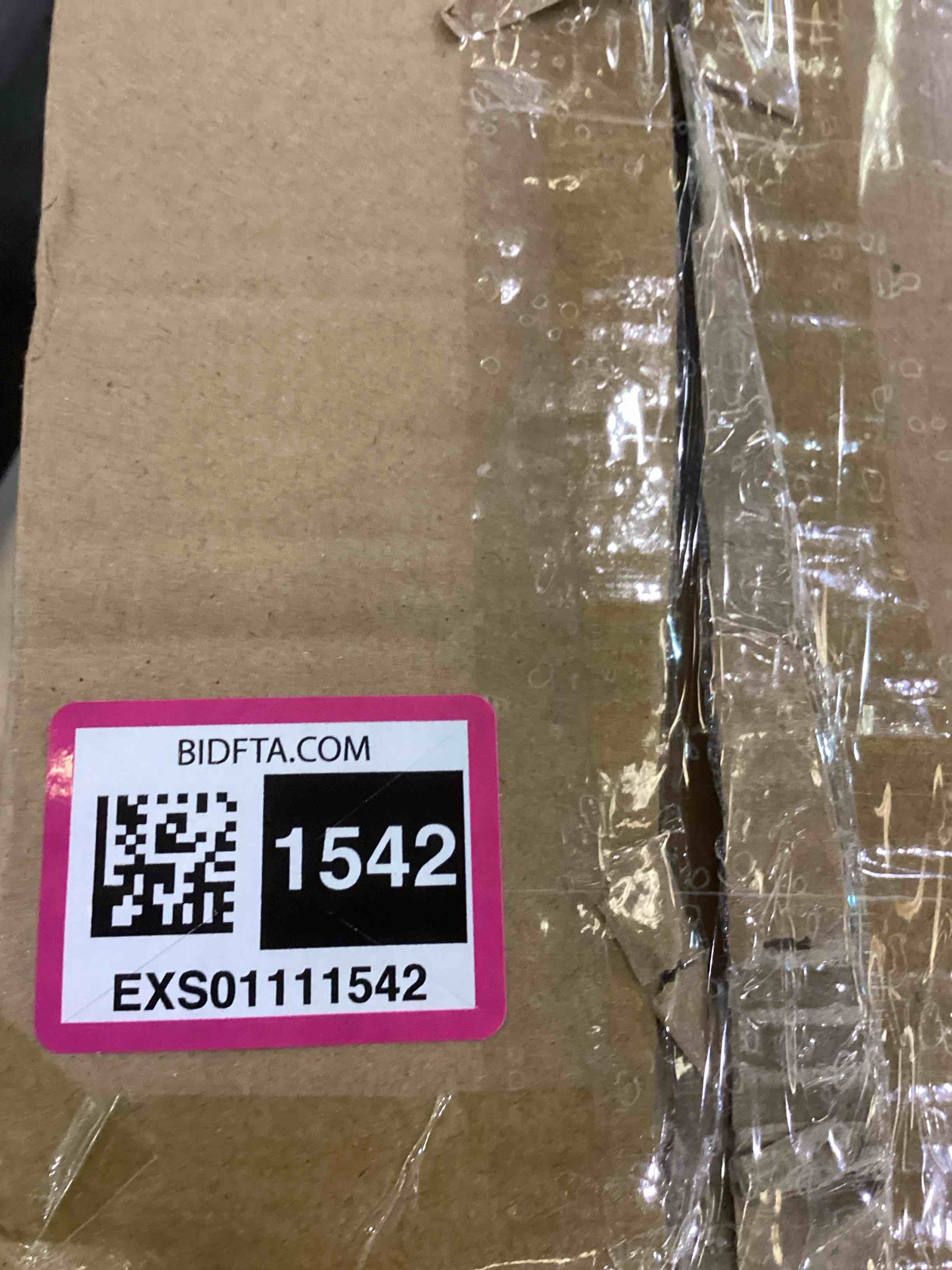 https://s3.amazonaws.com/lotting-images-prod/bidfta/EXS01111542_1704998611892.jpeg