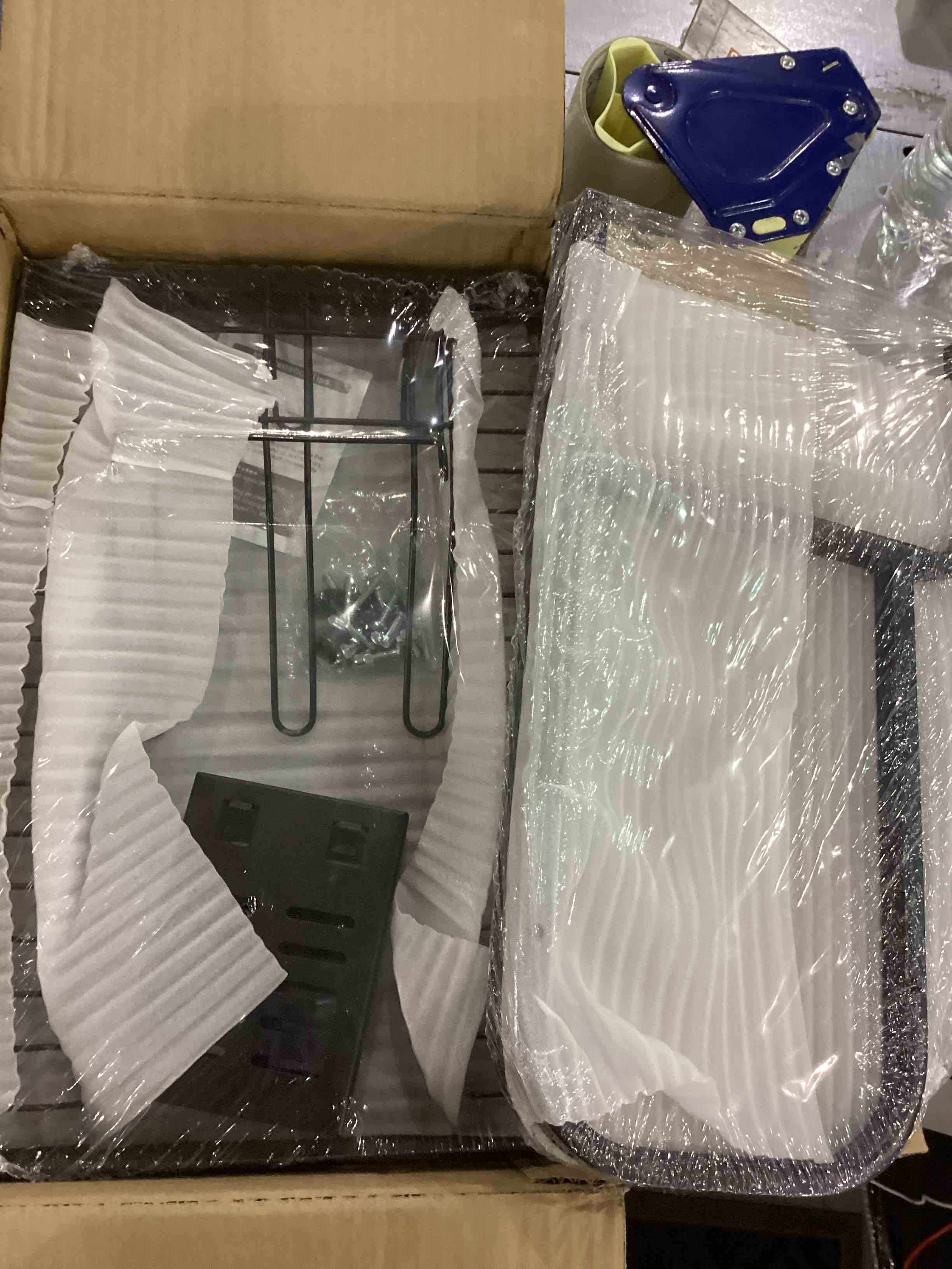https://s3.amazonaws.com/lotting-images-prod/bidfta/EXS01111599_1705063084778.jpeg