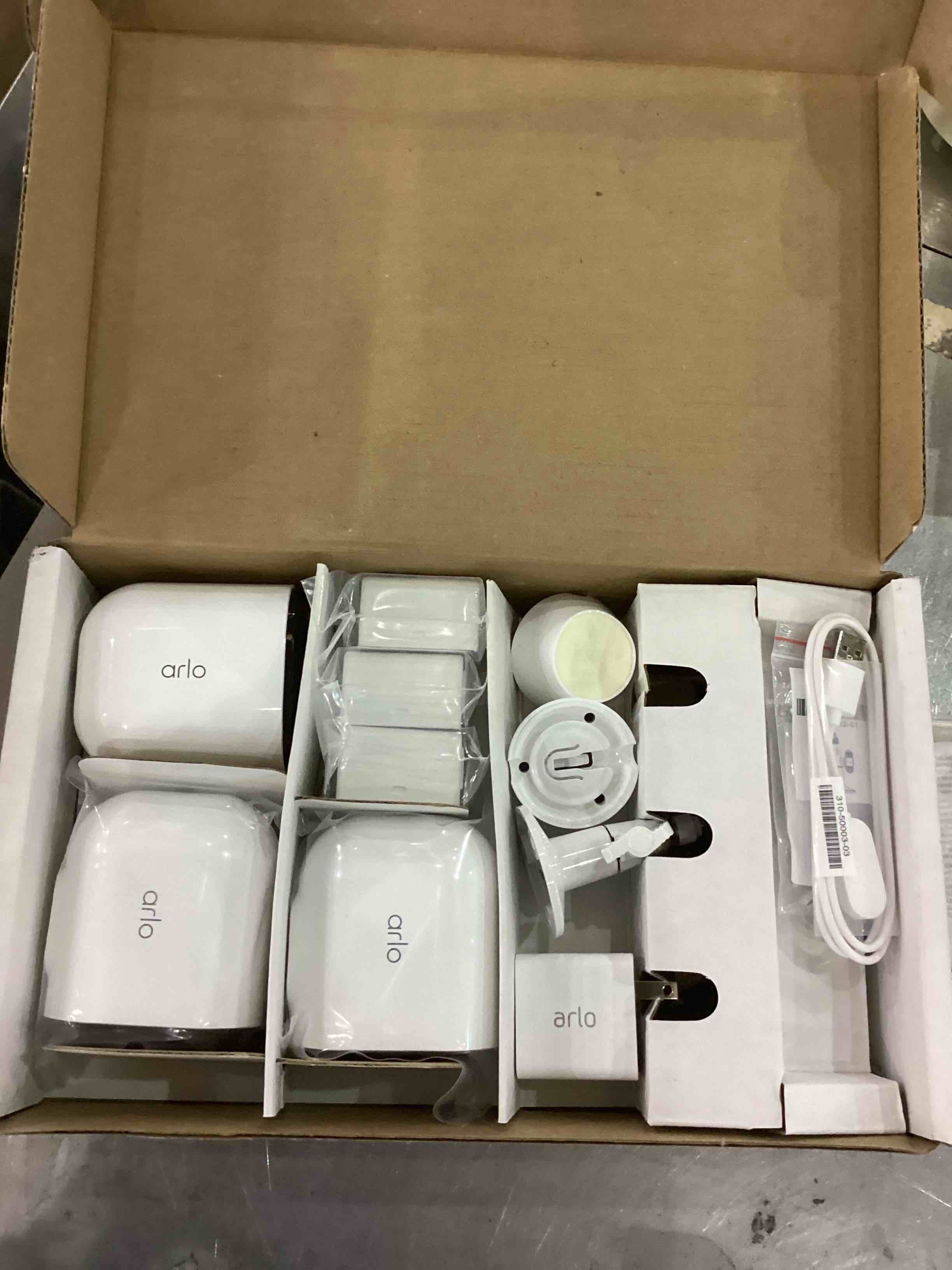 https://s3.amazonaws.com/lotting-images-prod/bidfta/EXS01111708_1705082147113.jpeg