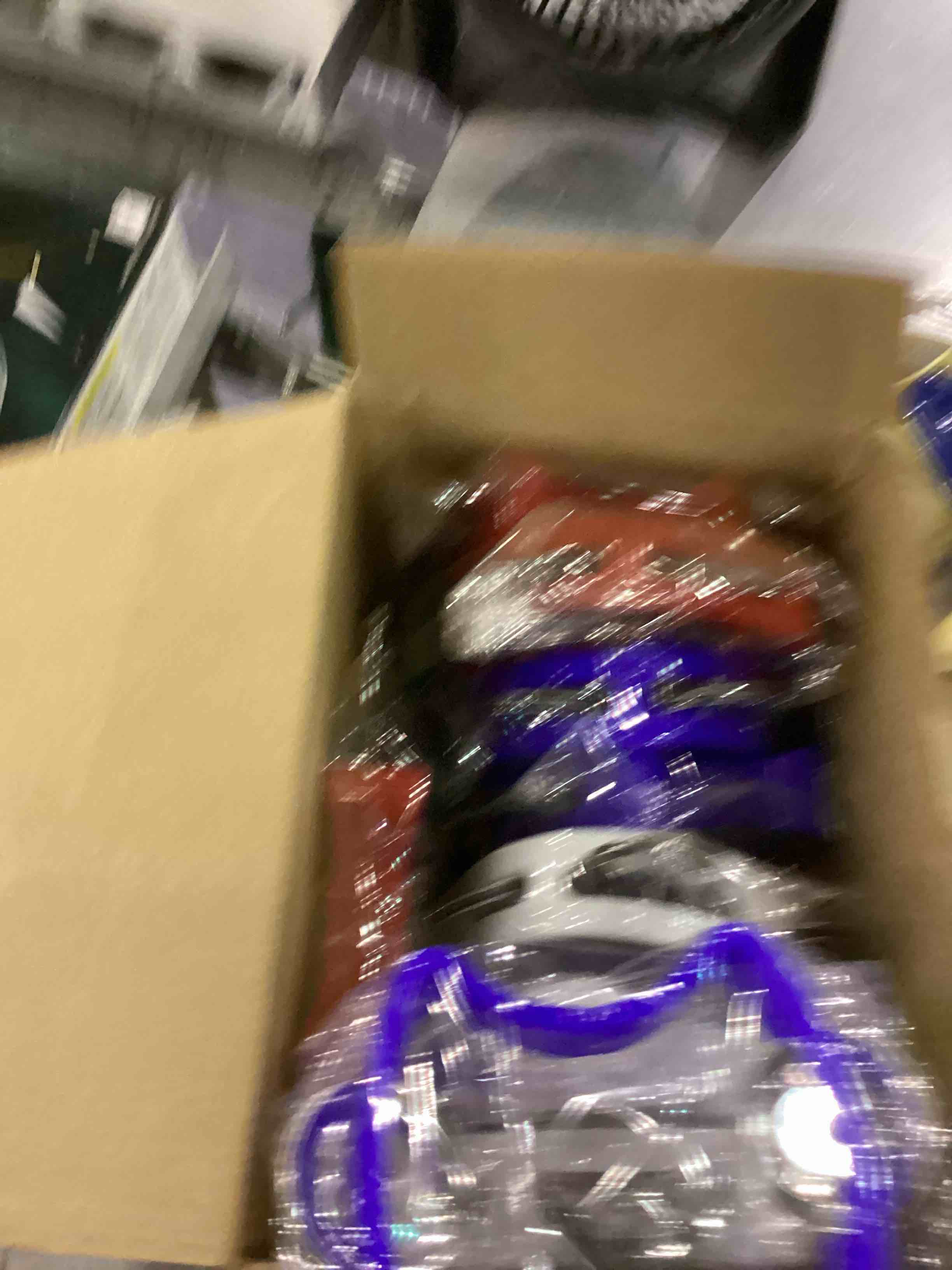 https://s3.amazonaws.com/lotting-images-prod/bidfta/EXS01111720_1705083653417.jpeg