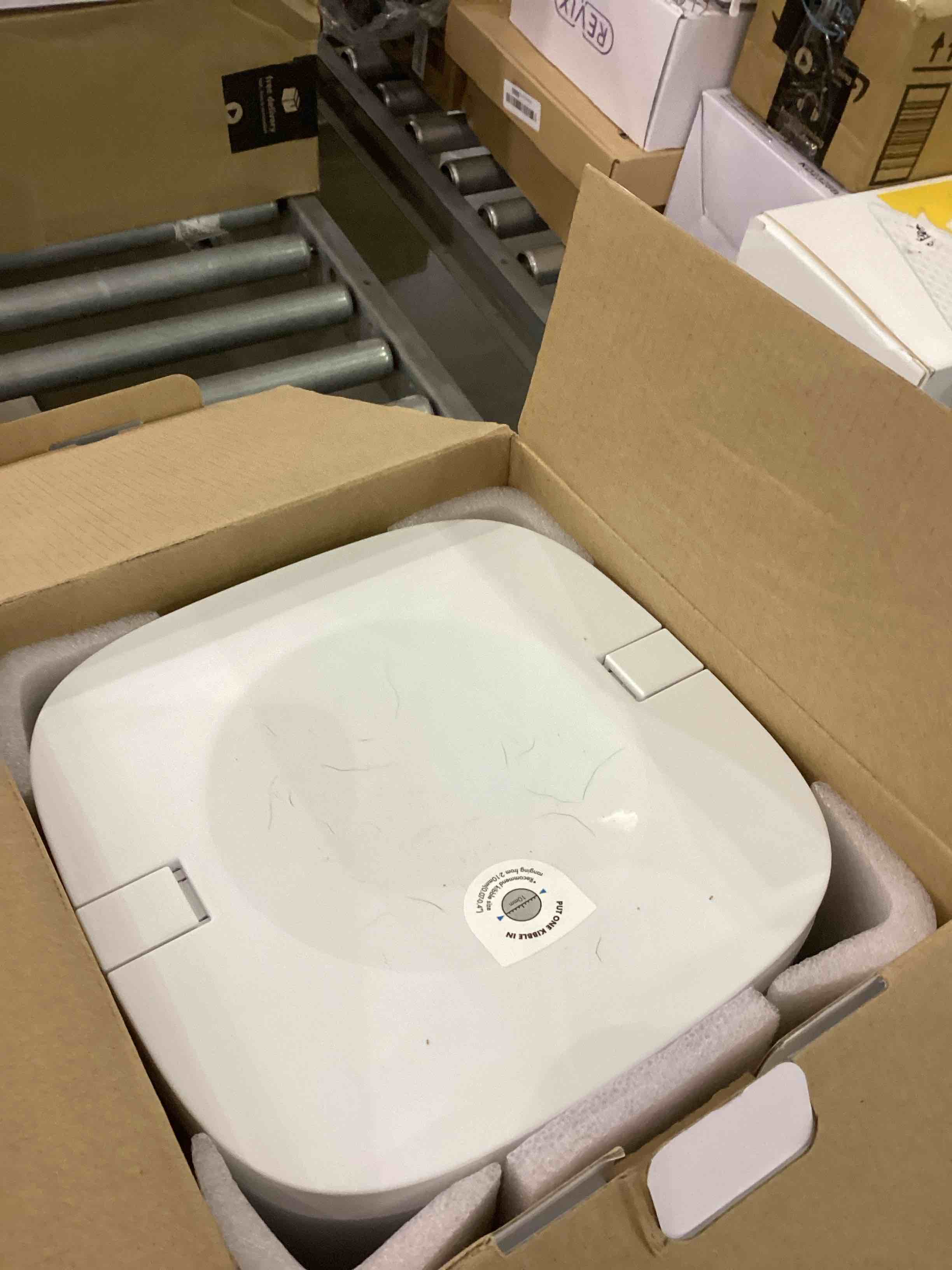 https://s3.amazonaws.com/lotting-images-prod/bidfta/EXS01111732_1705085570273.jpeg