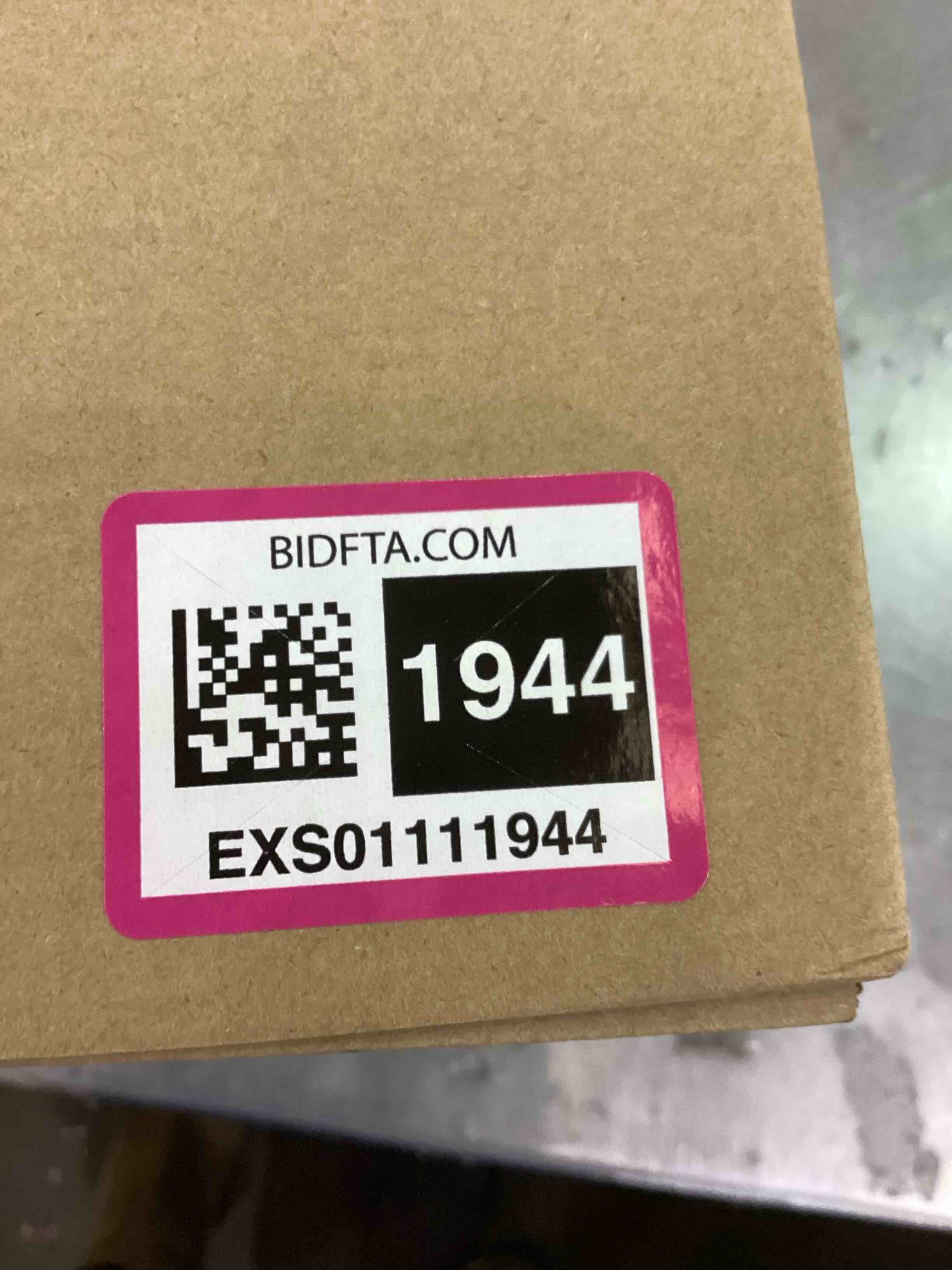 https://s3.amazonaws.com/lotting-images-prod/bidfta/EXS01111944_1705593158761.jpeg
